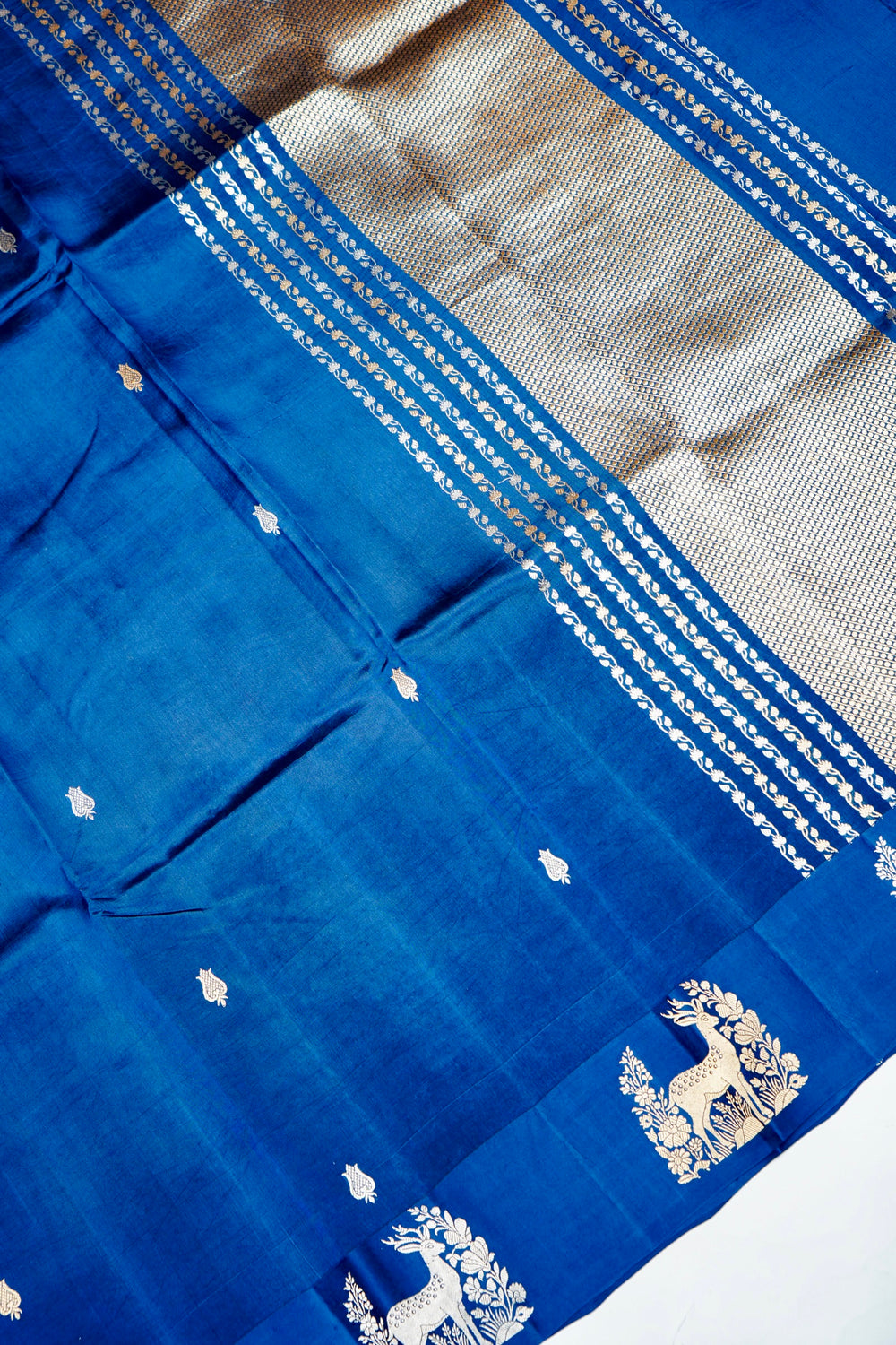 Handwoven Navy Blue Banarasi Katan Soft Silk Saree