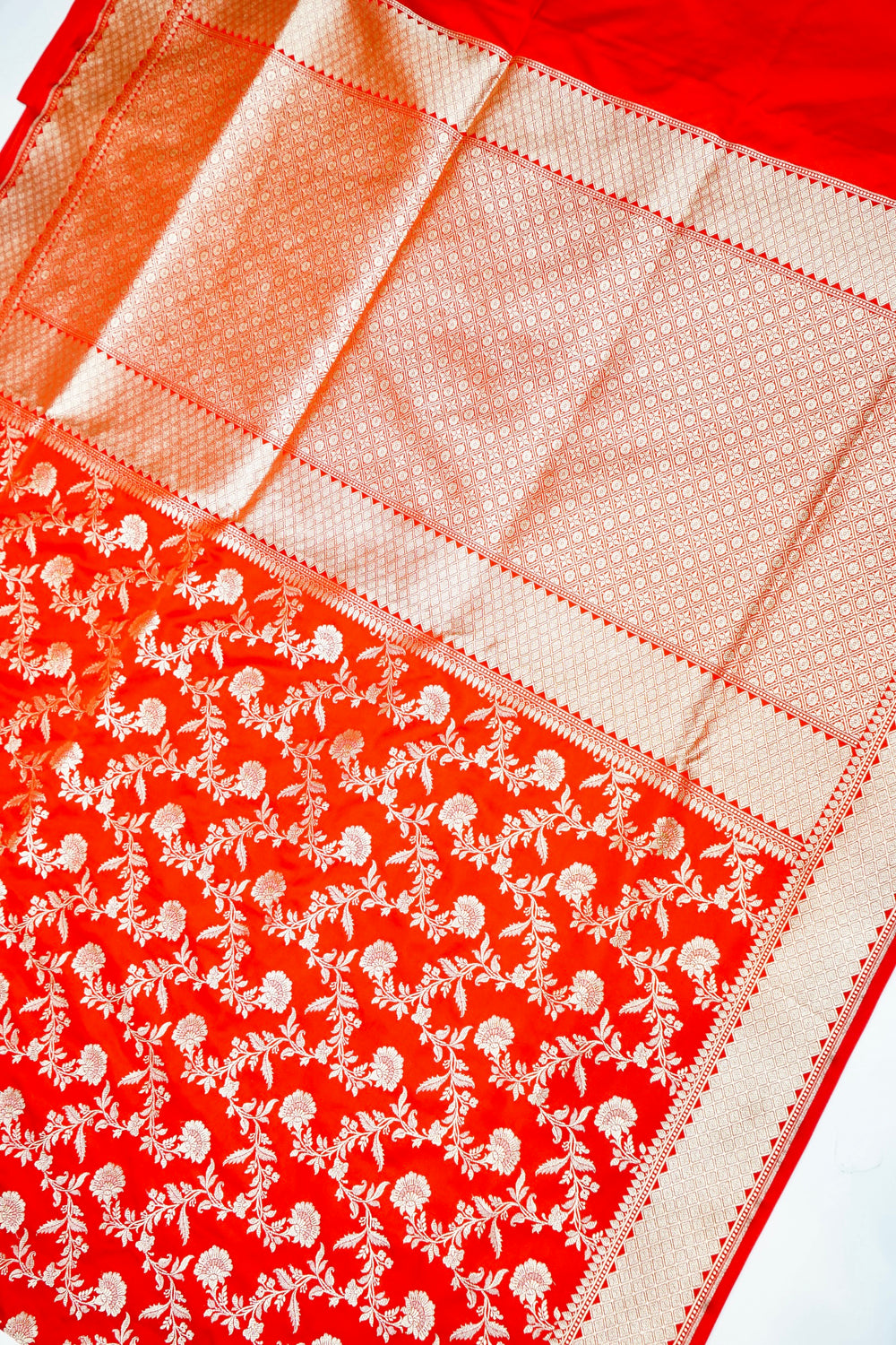 Banarasi Red Blended Katan Silk Saree