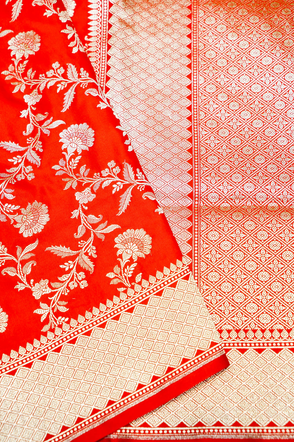 Banarasi Red Blended Katan Silk Saree