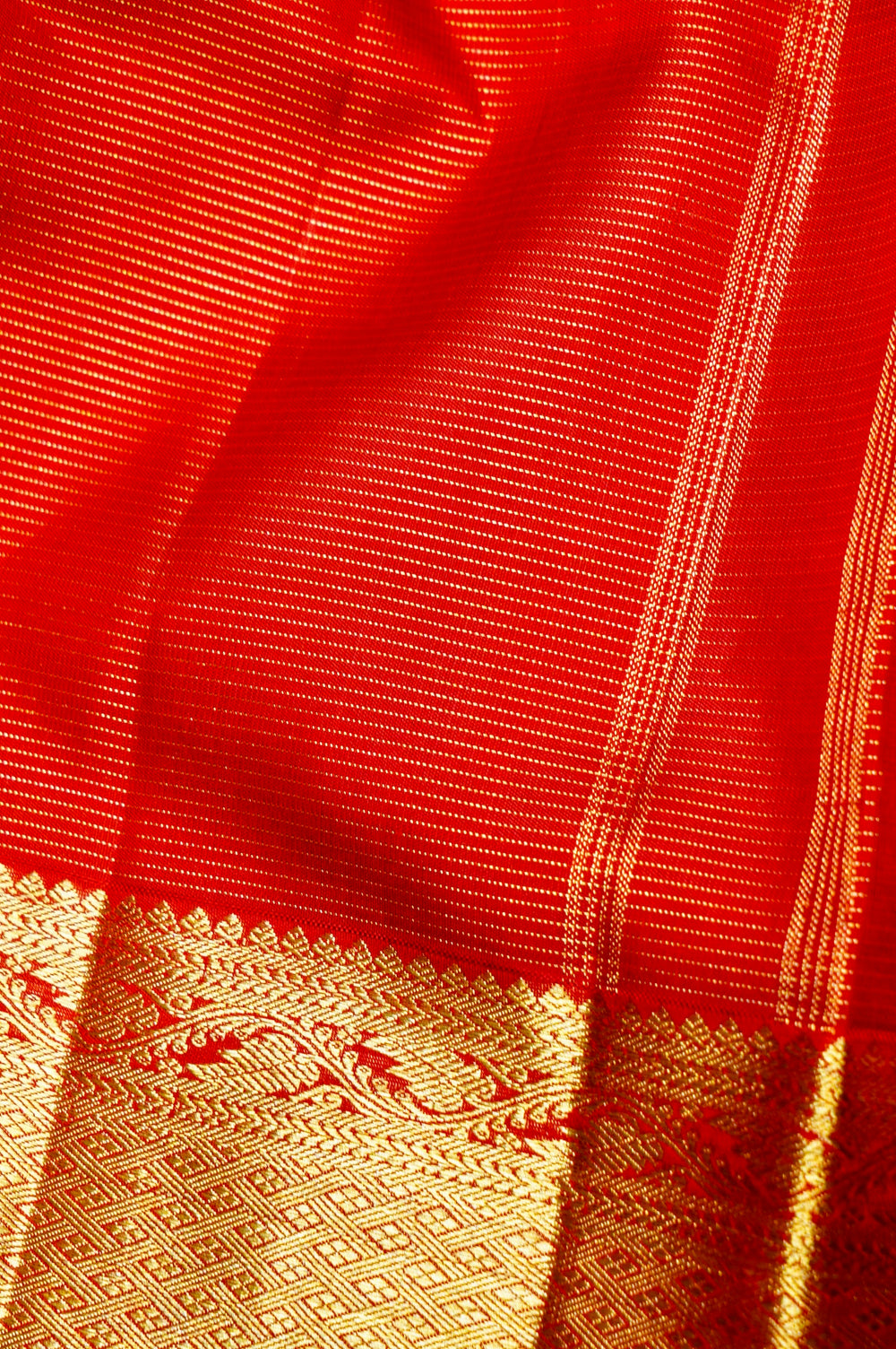 Handwoven Red Banarasi Silk Saree