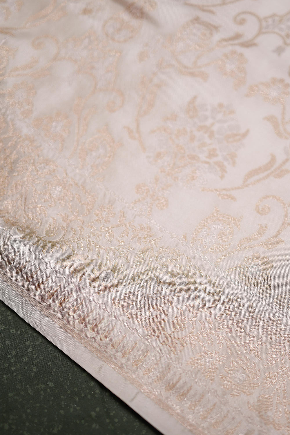 Handwoven Cream Banarasi Mashru Silk Saree
