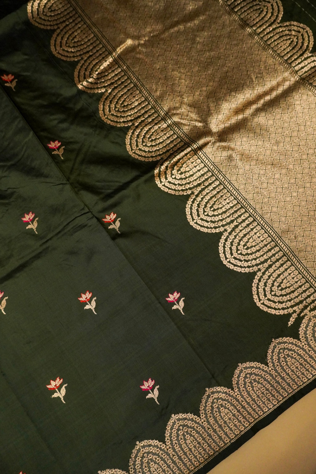 Handwoven Dark Green Banarasi Katan Silk Saree