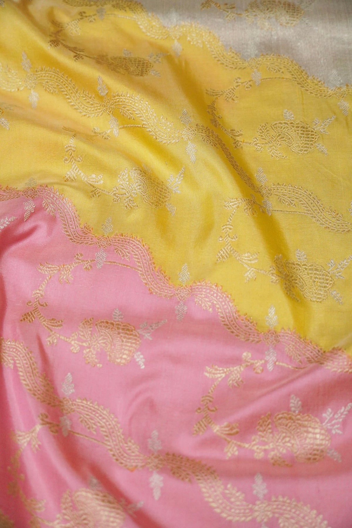 Handwoven Rangkat Real Zari Banarasi Katan Silk Saree