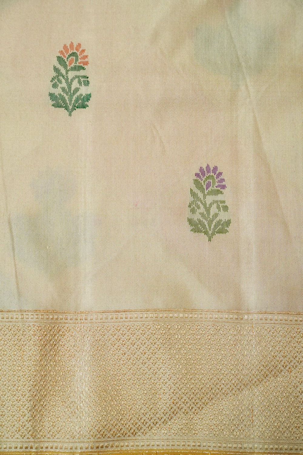 Handwoven Rangkat Real Zari Banarasi Katan Silk Saree