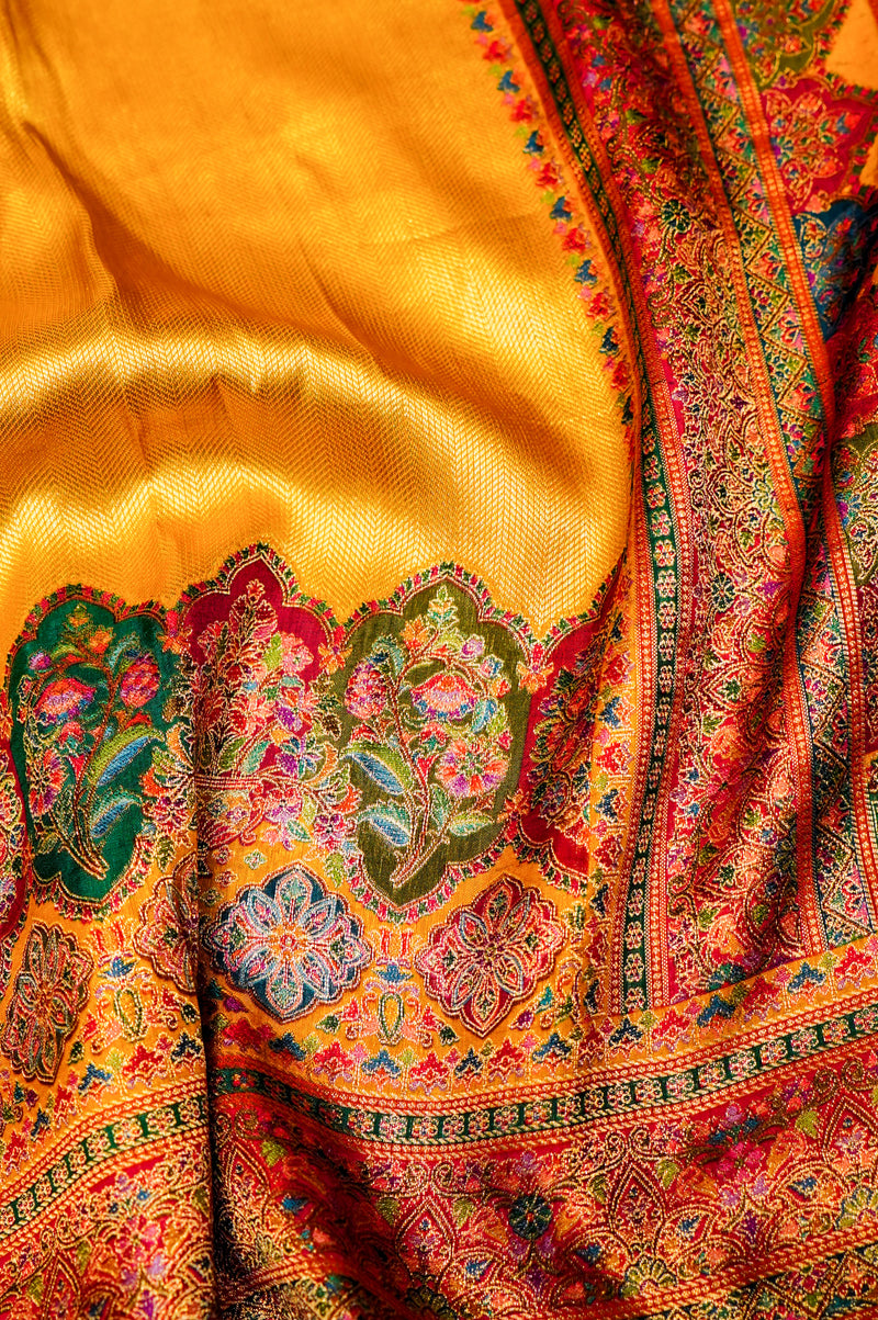Banarasi Golden Blended Moonga Silk Saree