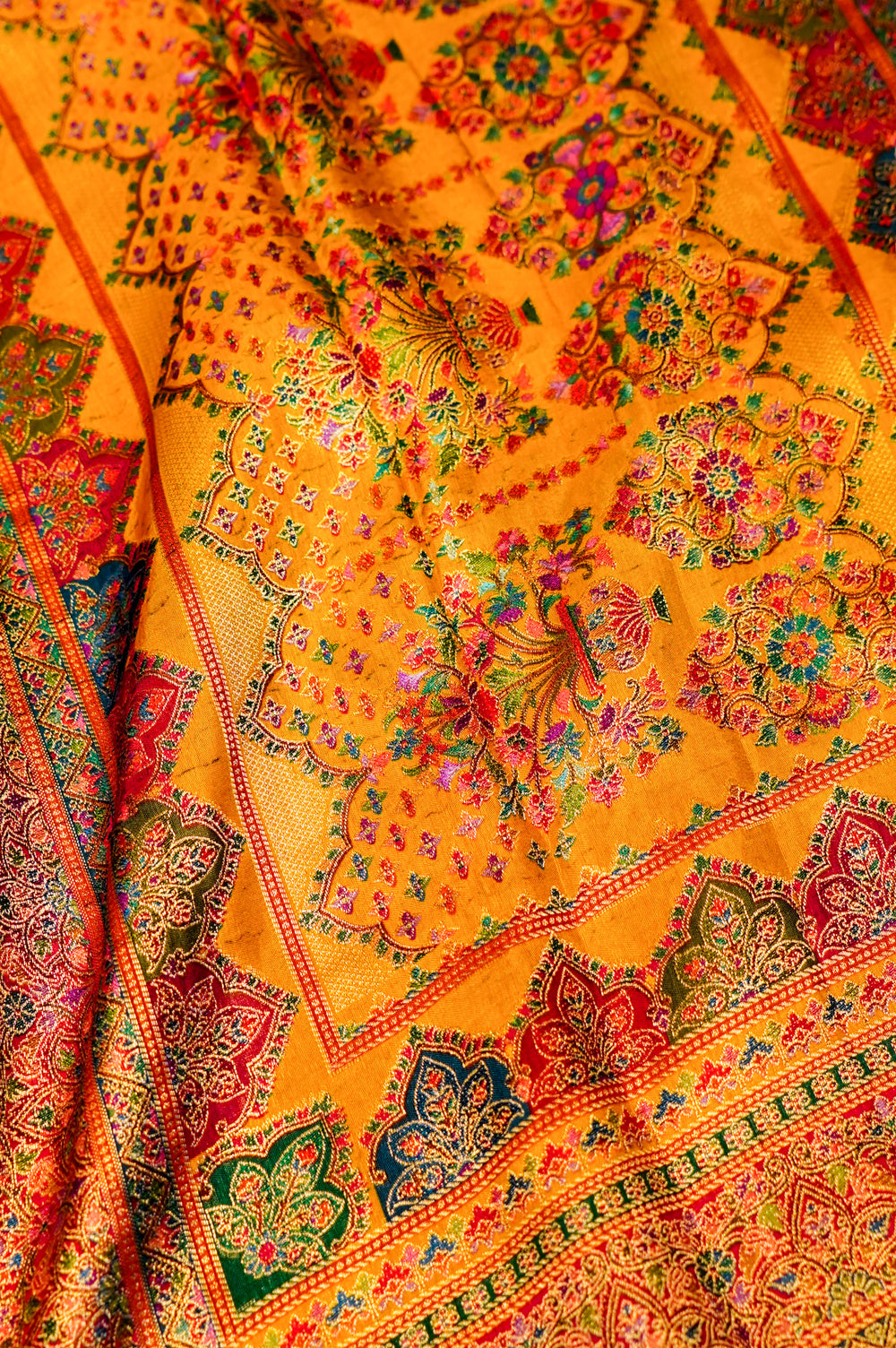 Banarasi Golden Blended Moonga Silk Saree