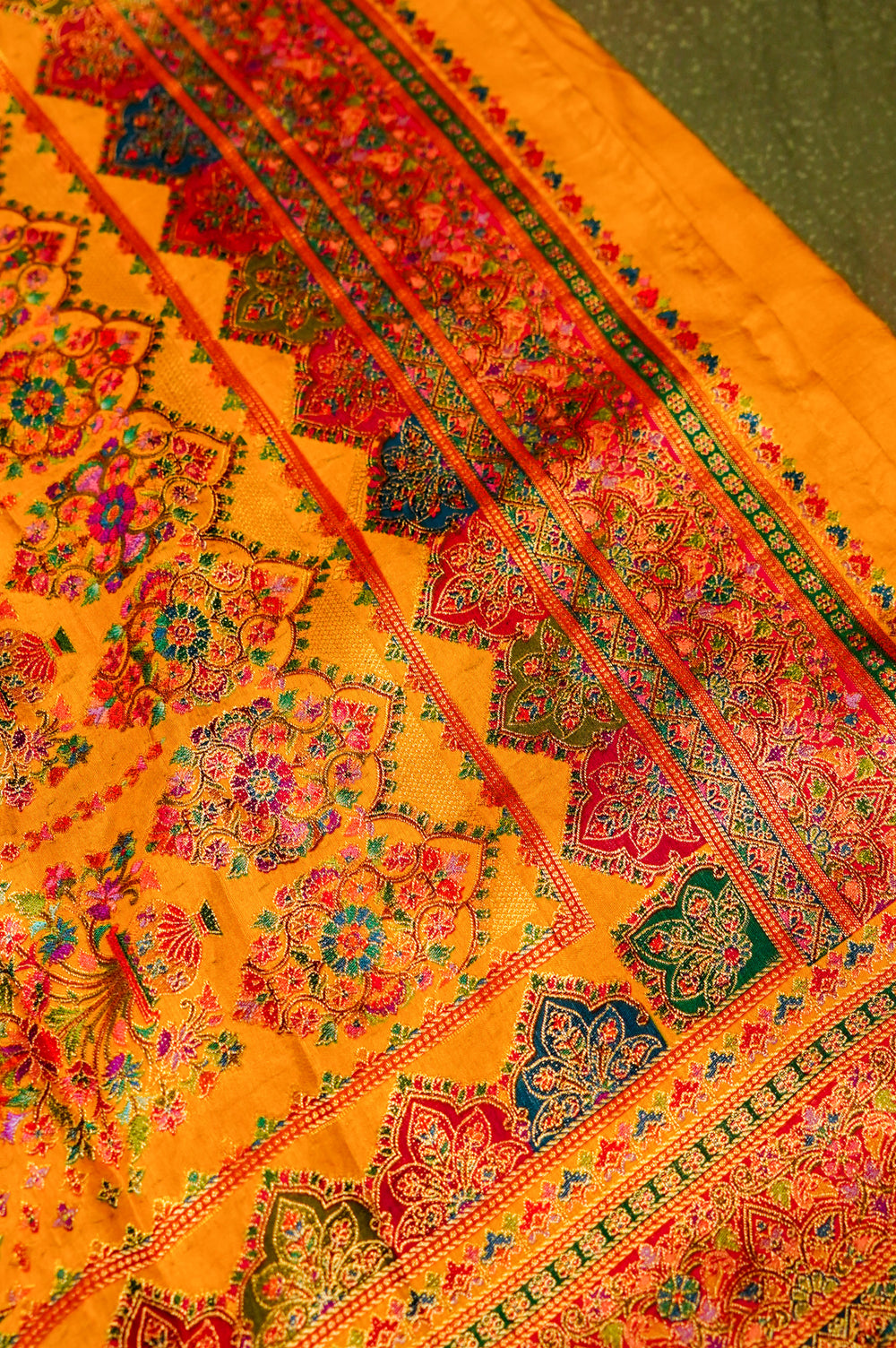 Banarasi Golden Blended Moonga Silk Saree