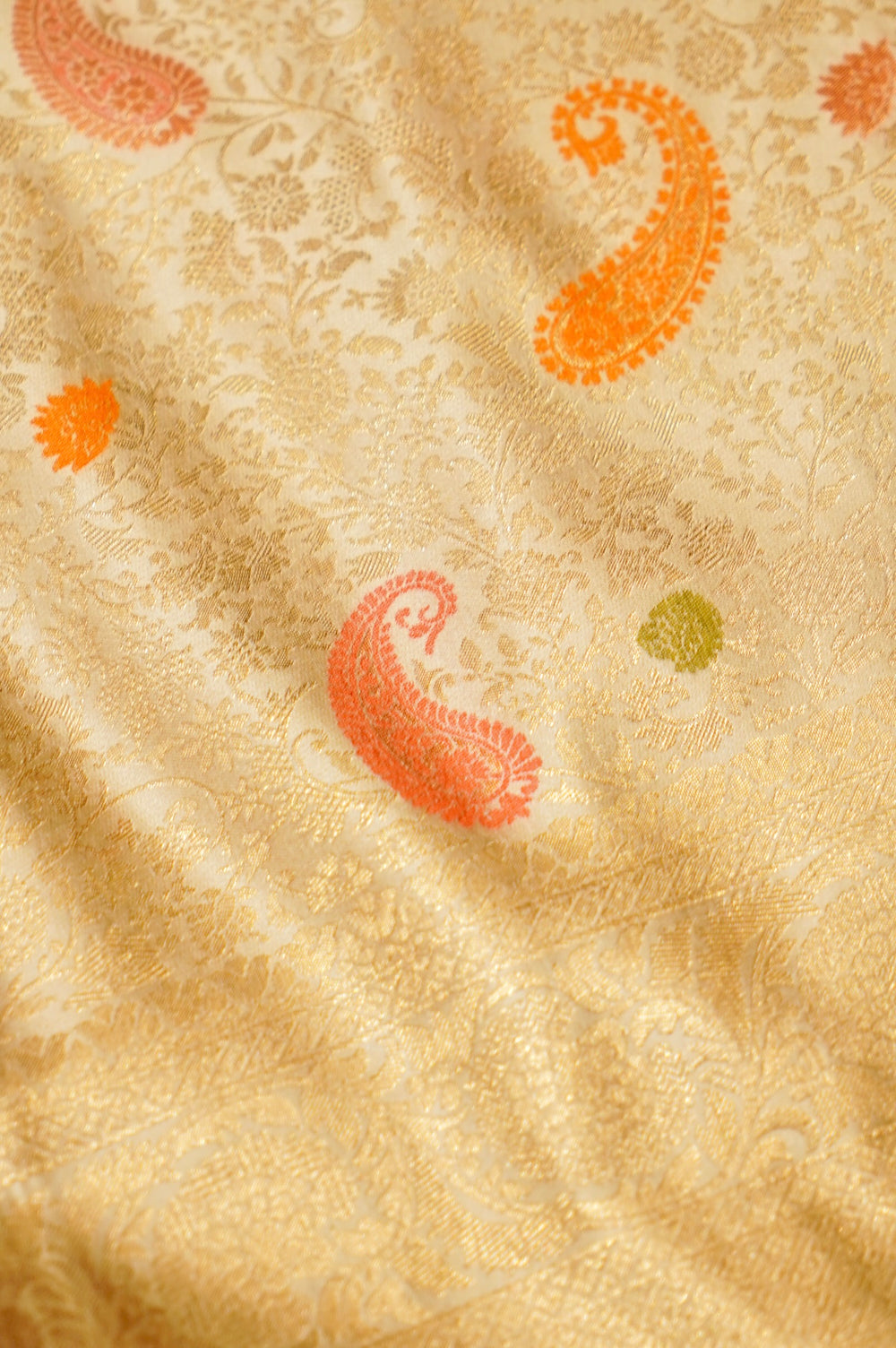 Handwoven Off White Banarasi Blended Silk Saree