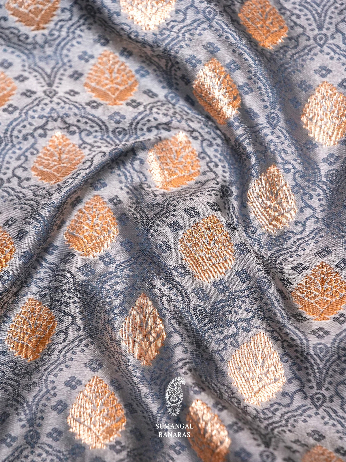 Banarasi Grey Blended Katan Soft Silk Saree