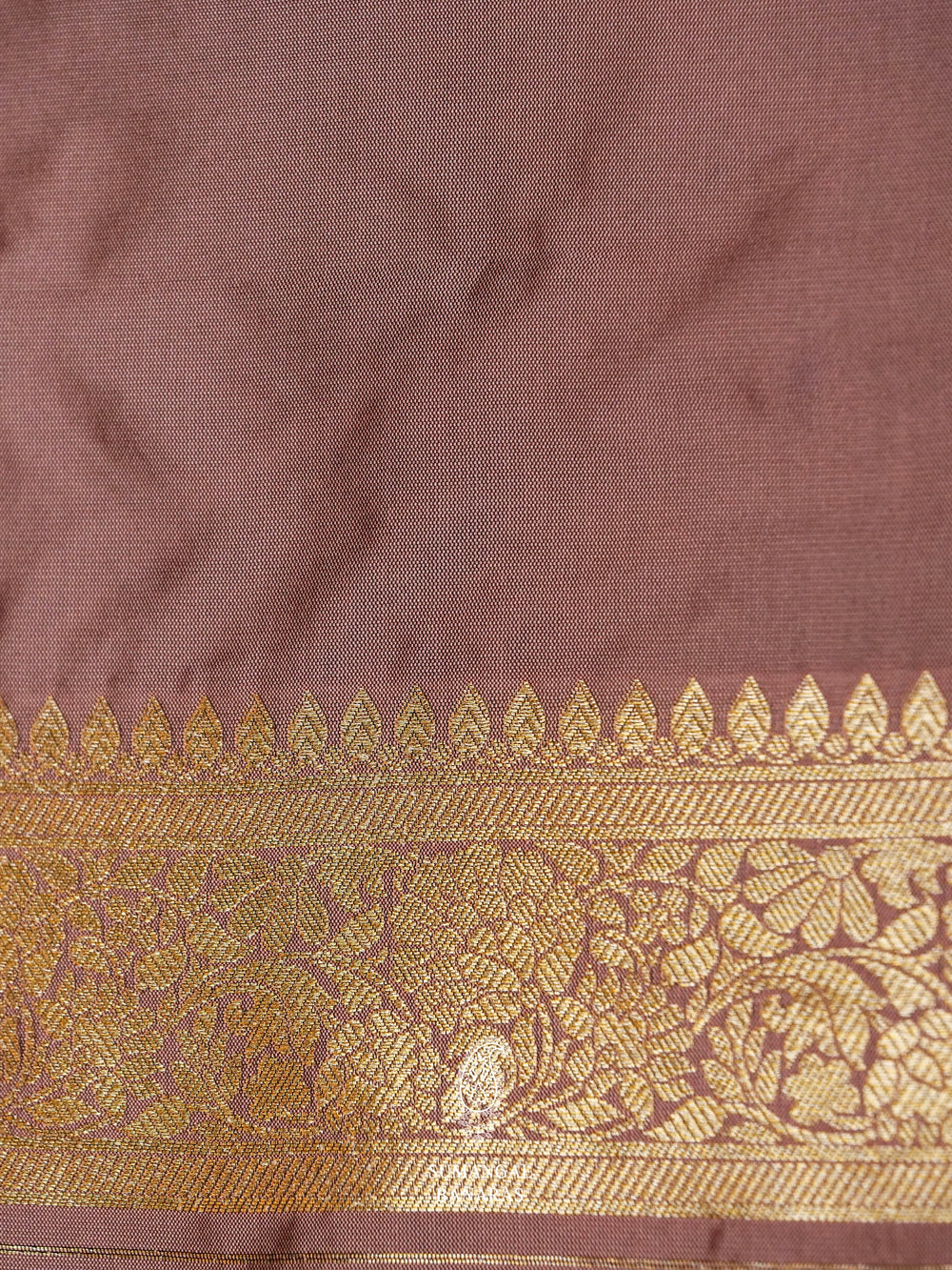 Banarasi Mauve Blended Silk Saree
