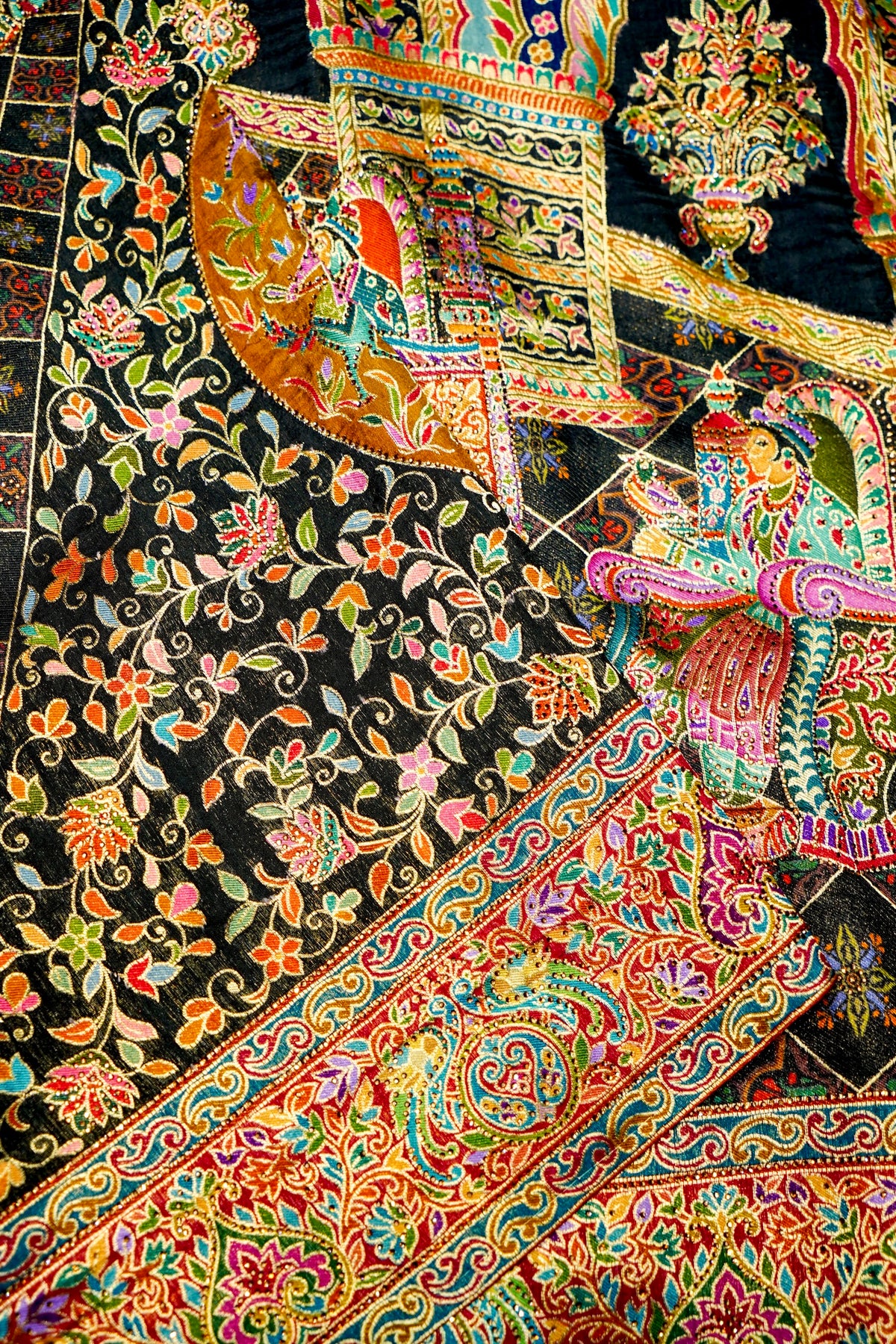 Banarasi Black Blended Moonga Silk Saree