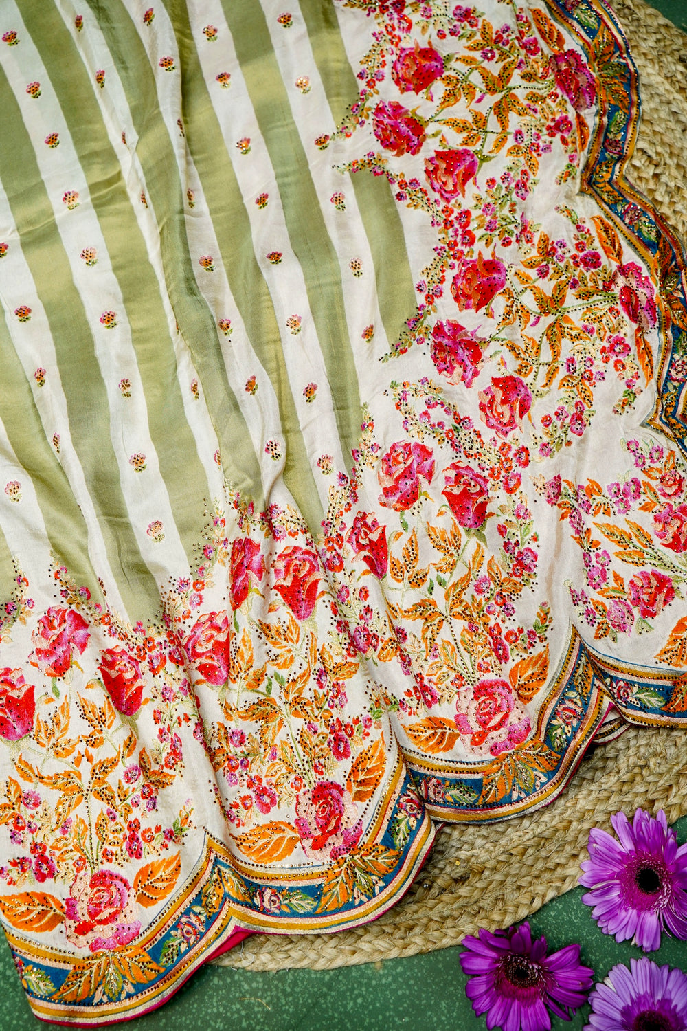 Banarasi Green Blended Moonga Silk Saree