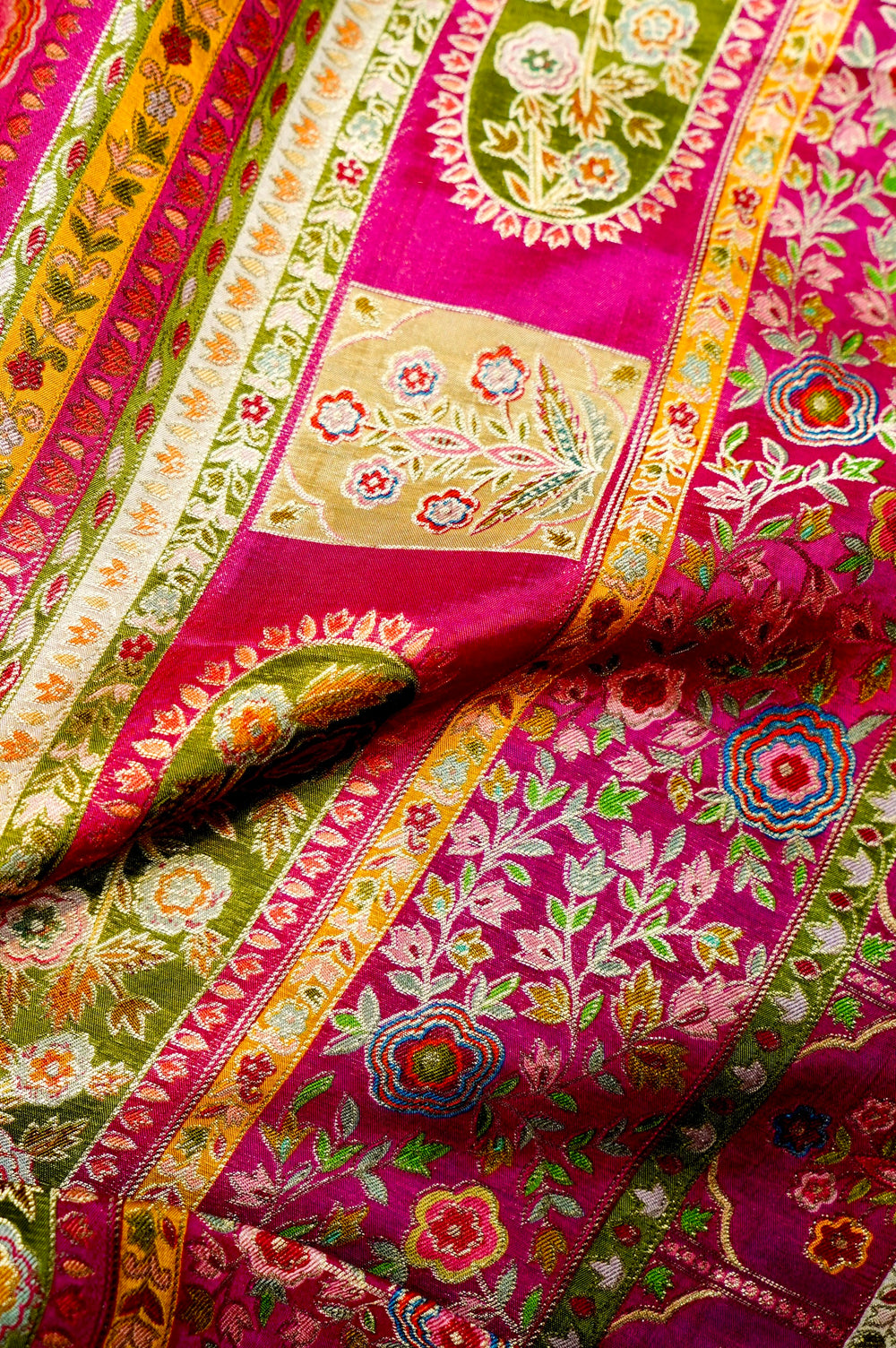 Banarasi Rani Pink Blended Moonga Silk Saree