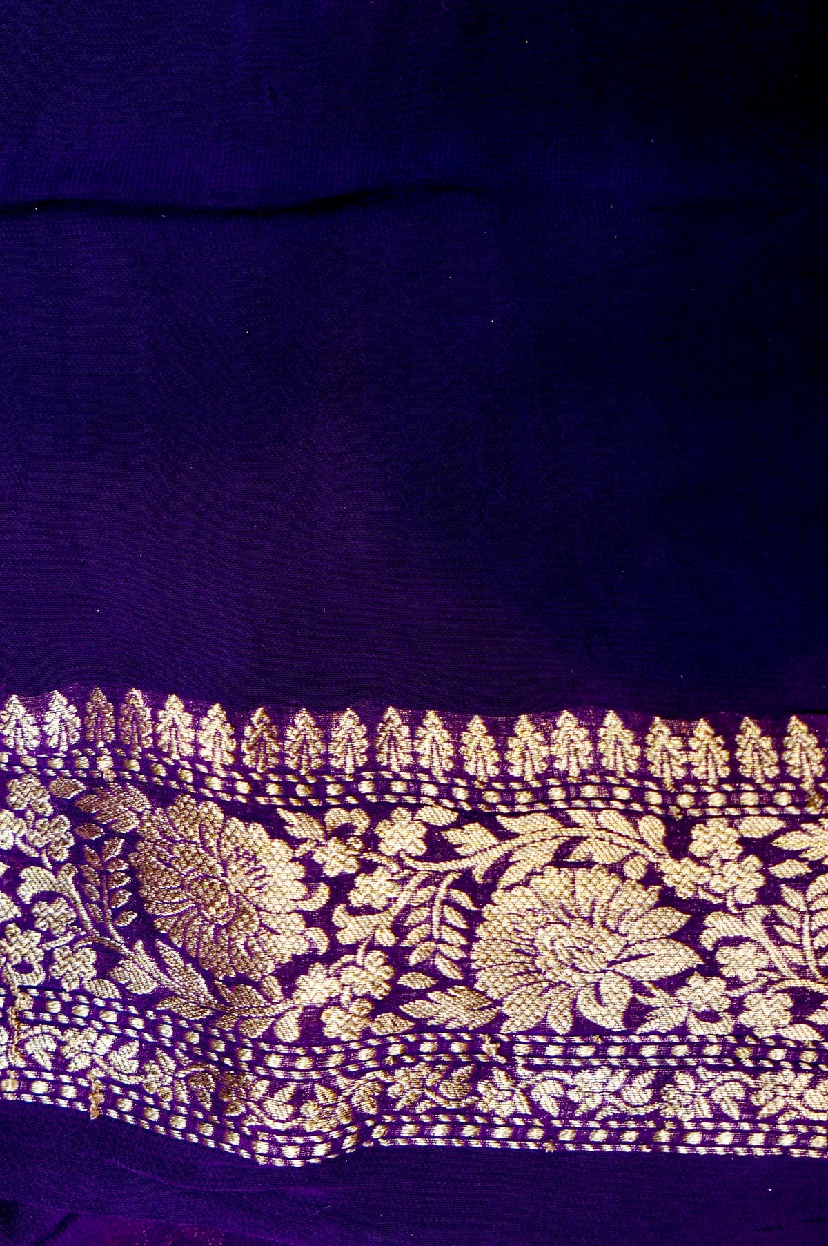 Banarasi Magenta Blended Georgette Saree