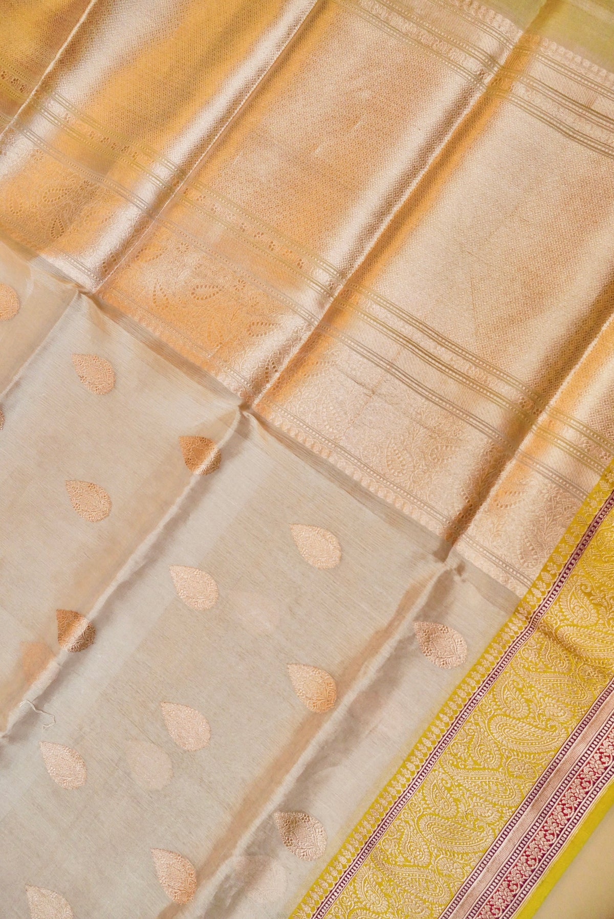Handwoven Silver Banarasi Organza Tissue Silk Saree