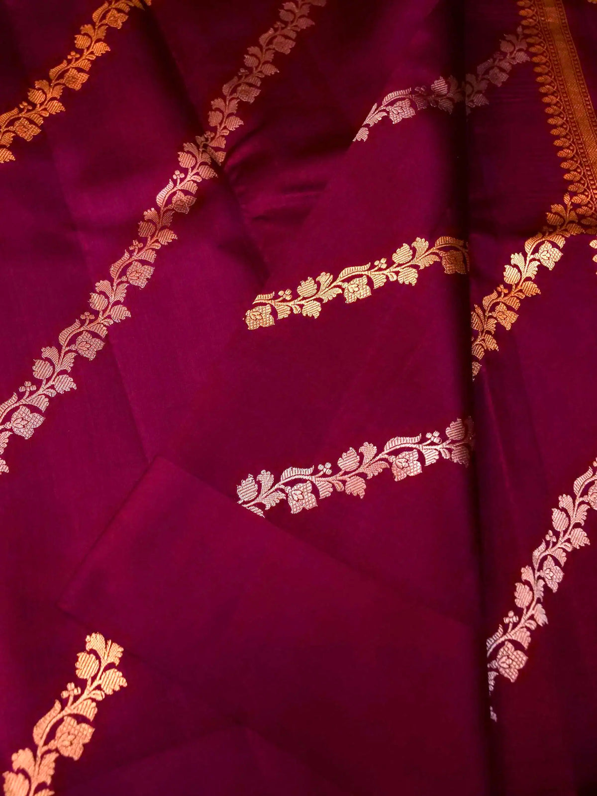 Handwoven Maroon  Banarasi Kora Silk Saree