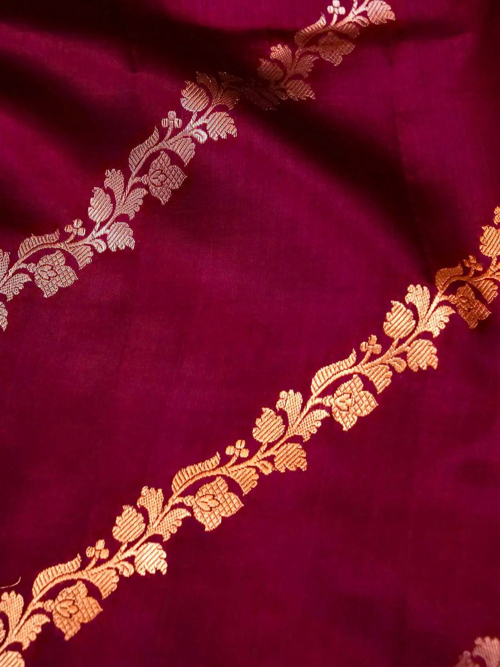 Handwoven Maroon  Banarasi Kora Silk Saree