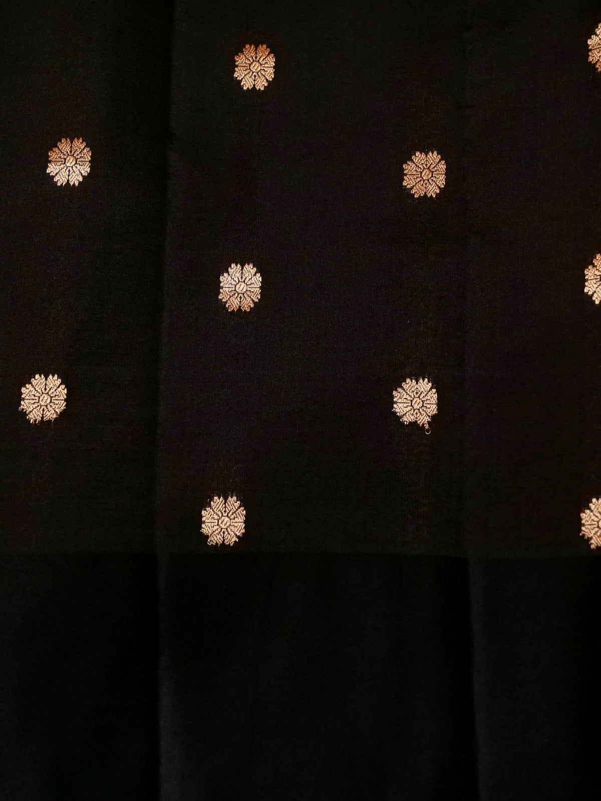 Handwoven Black Banarasi Motif Katan Soft Silk Saree