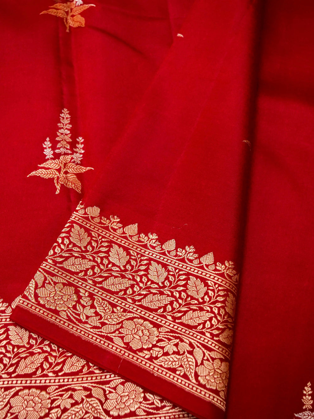 Handwoven Red Banarasi Katan Soft Silk Saree