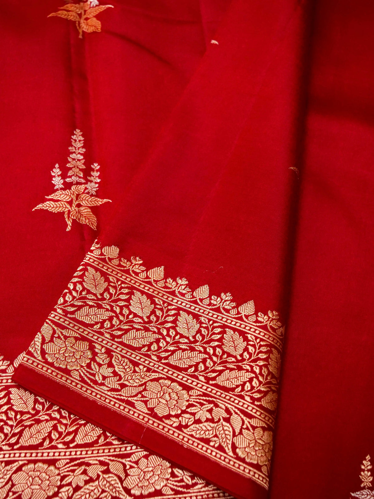 Handwoven Red Banarasi Katan Soft Silk Saree