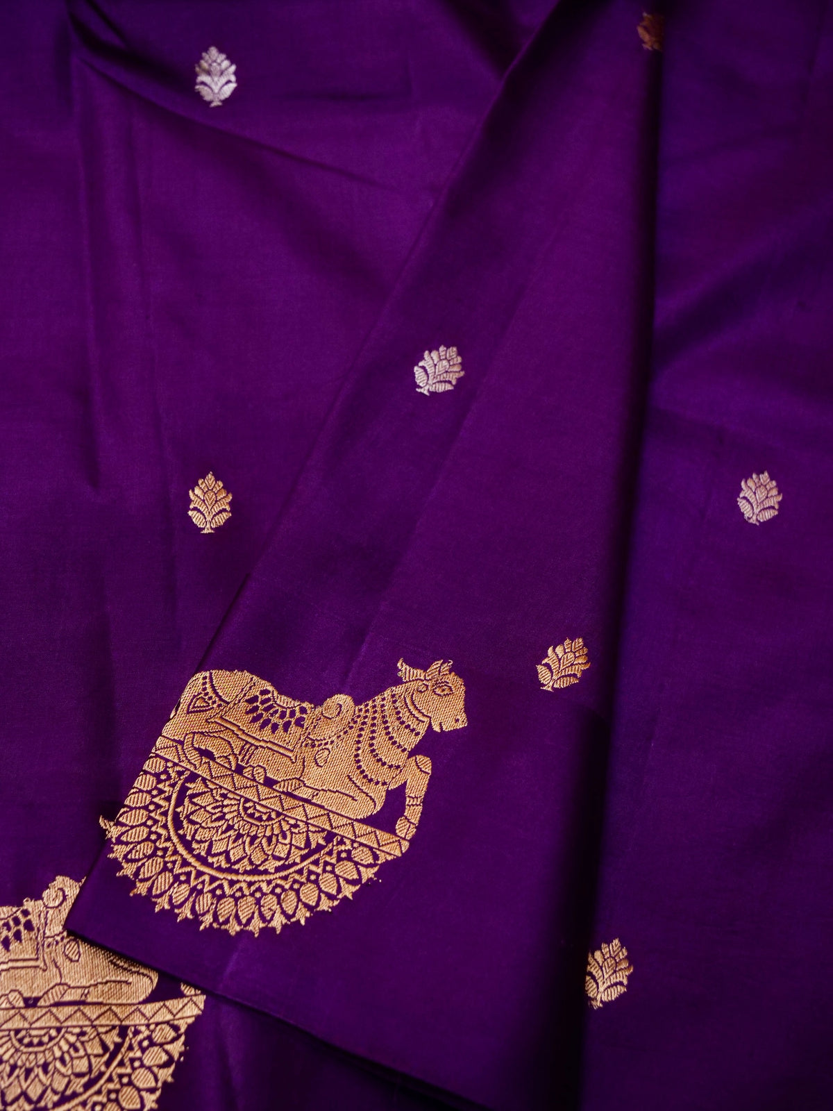 Handwoven Purple Banarasi Motif Katan Soft Silk Saree