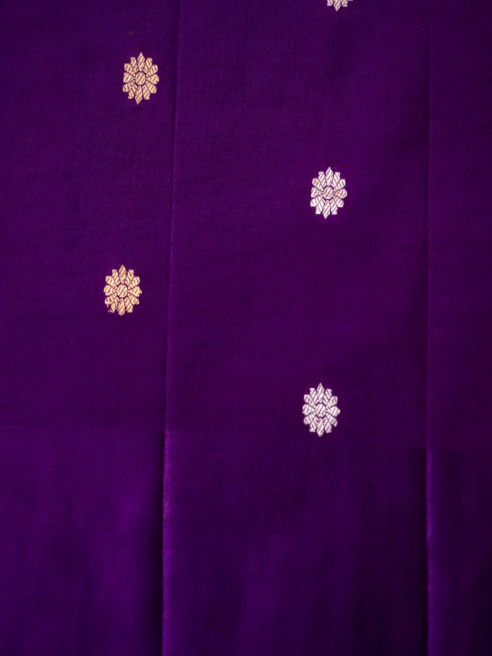 Handwoven Purple Banarasi Motif Katan Soft Silk Saree