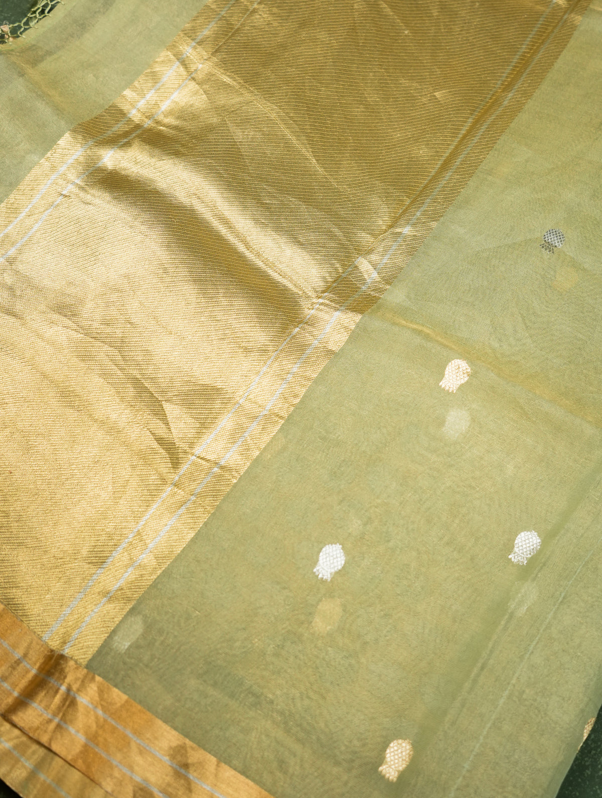 Handwoven Green Banarasi Tissue Silk Saree