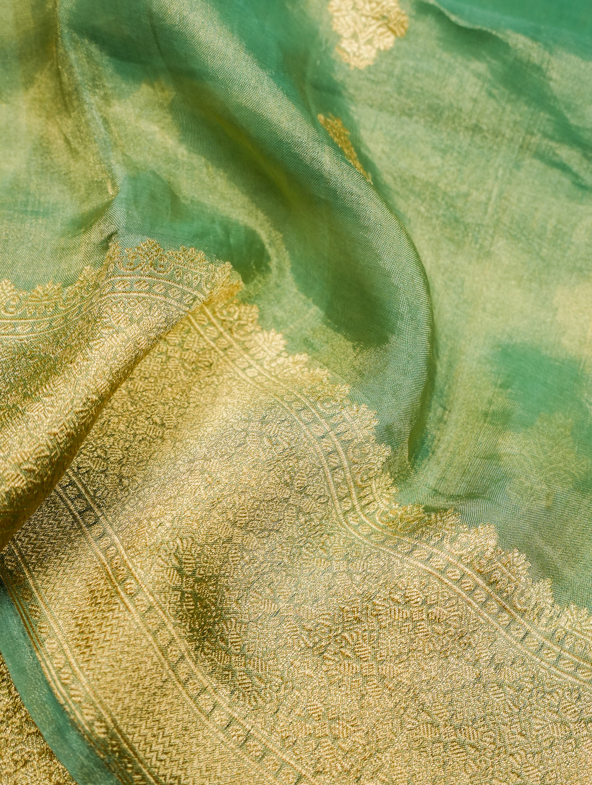 Handwoven Green Banarasi Tissue Silk Saree