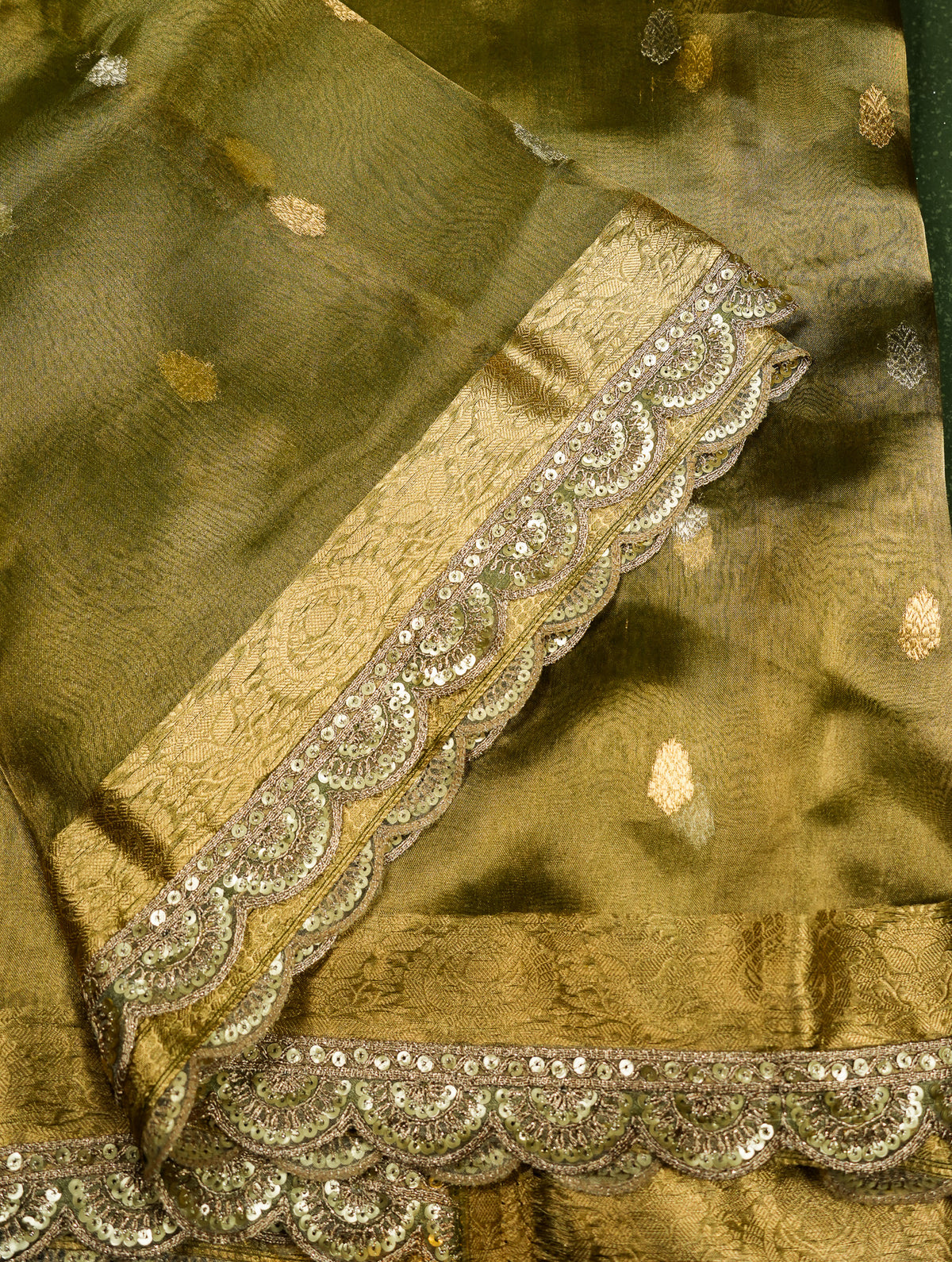 Handwoven Green Banarasi Tissue Silk Saree