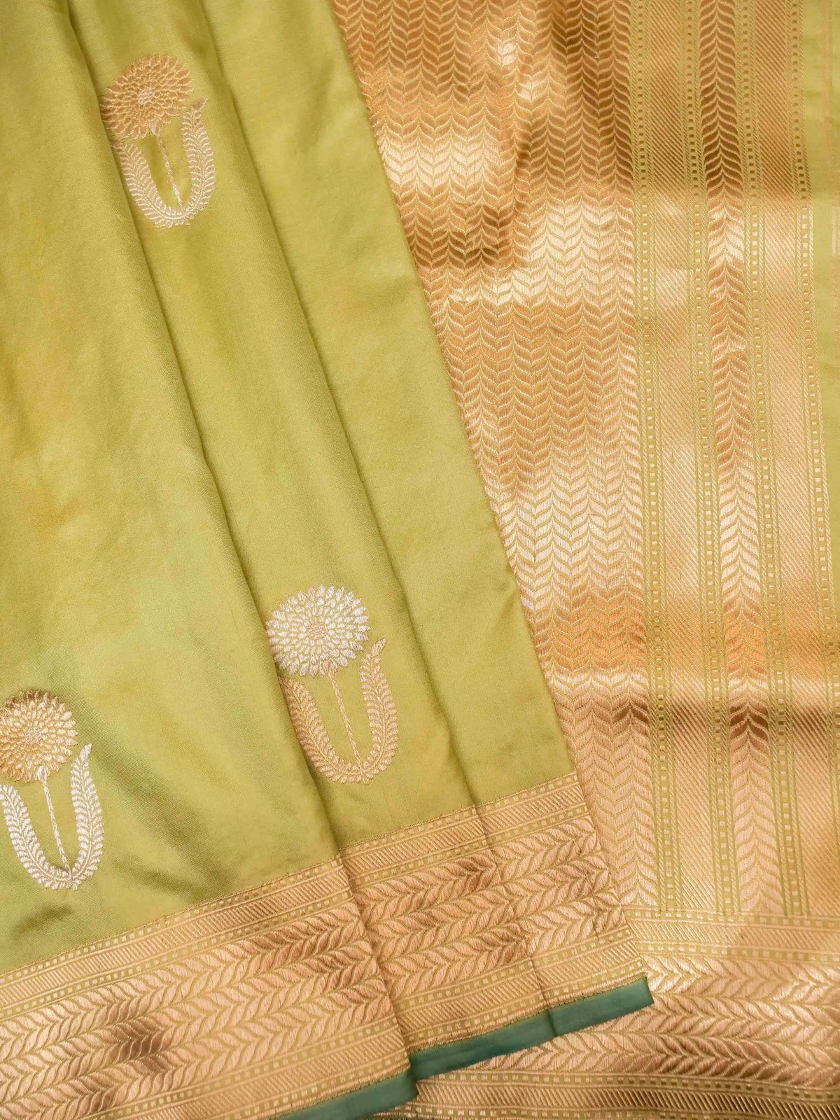 Handwoven Fresh Green Banaras Katan Silk Saree