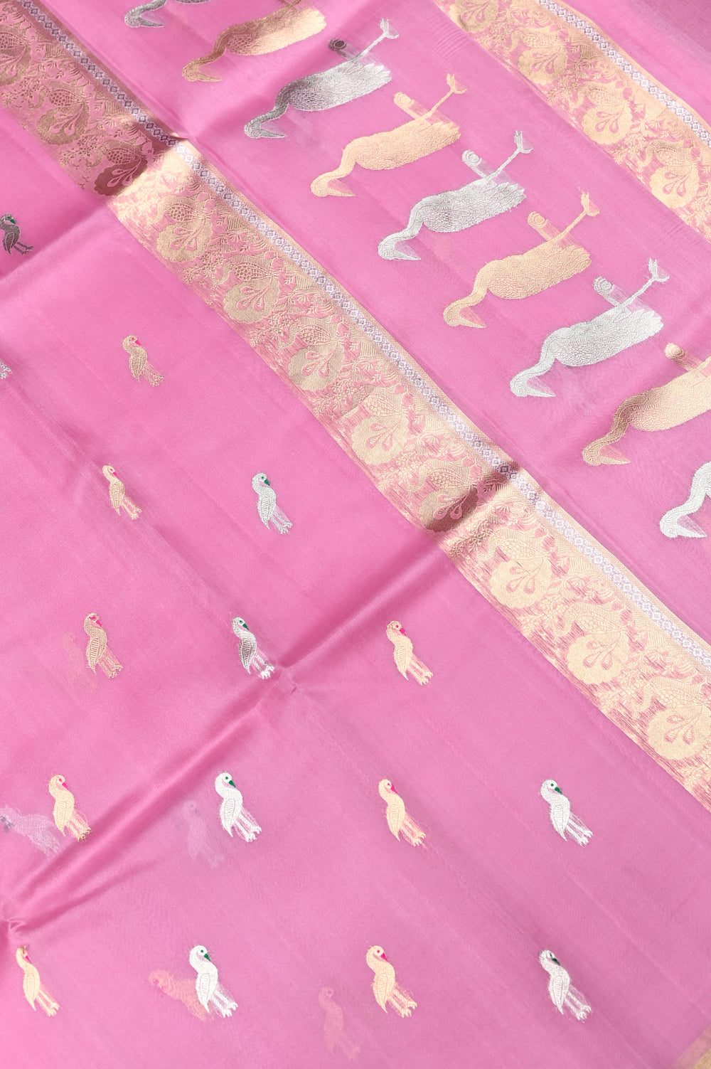 Handwoven Pink Banarasi Organza Saree