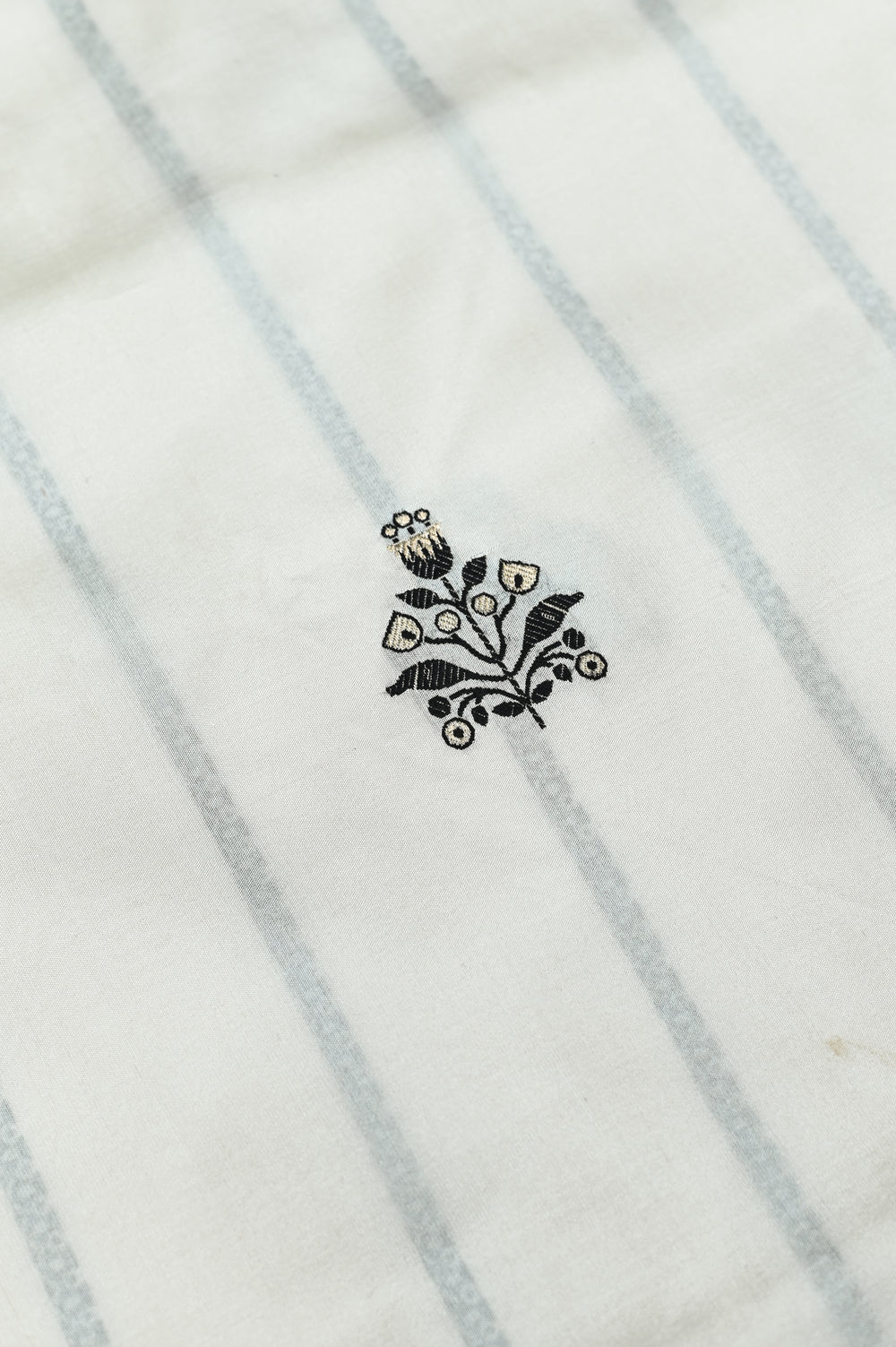 Handwoven White Banarasi Katan Silk Saree