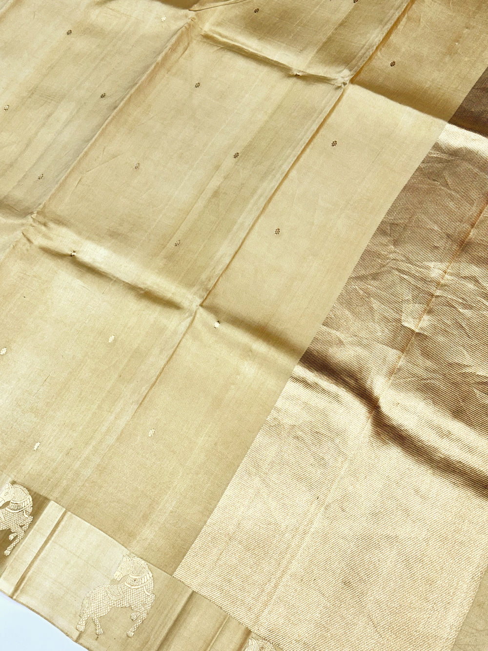 Beidge Tan Motif Katan Silk Handwoven Banarasi Saree
