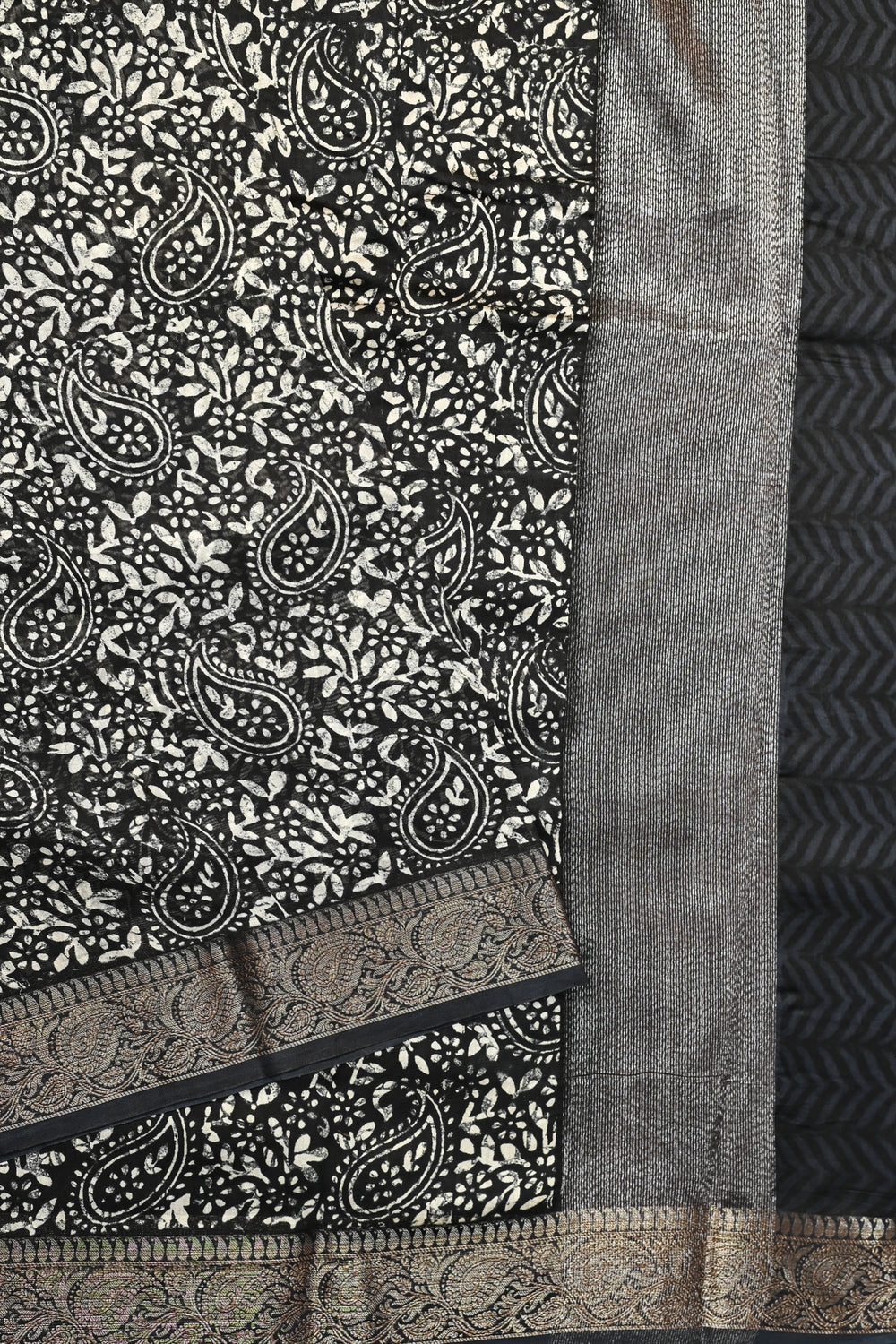 Black Jangla Cotton Blended Saree