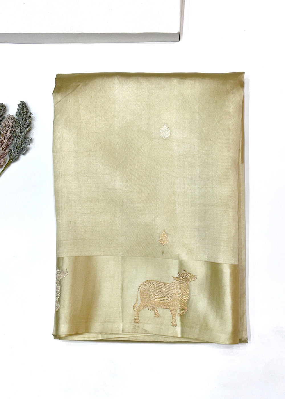 Frost White Motif Katan Silk Handwoven Banarasi Saree