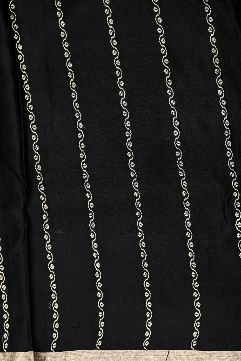 Jet Black Motif Mashru Silk  Handwoven Banarasi Saree