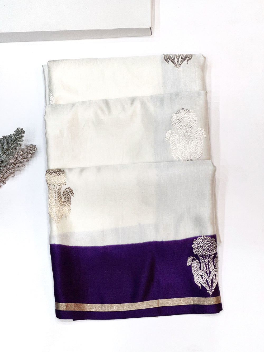 Snow White Sona Roopa Mashru Silk  Handwoven Banarasi Saree