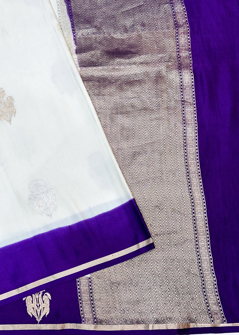 Snow White Sona Roopa Mashru Silk  Handwoven Banarasi Saree