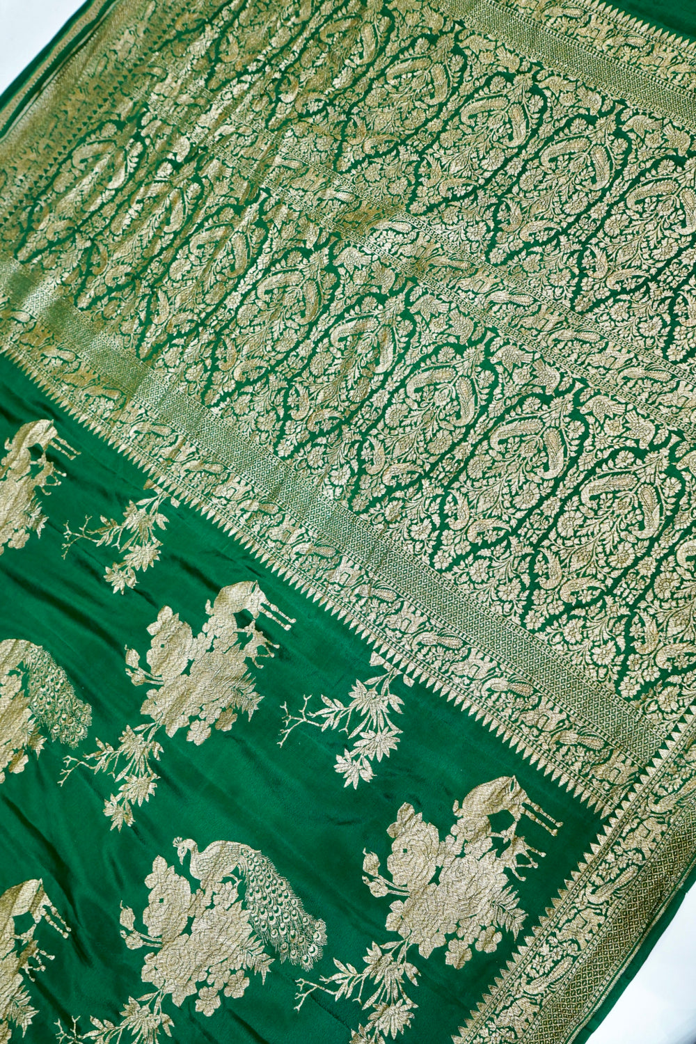 Pine Green Booti Crepe  Handwoven Banarasi Saree