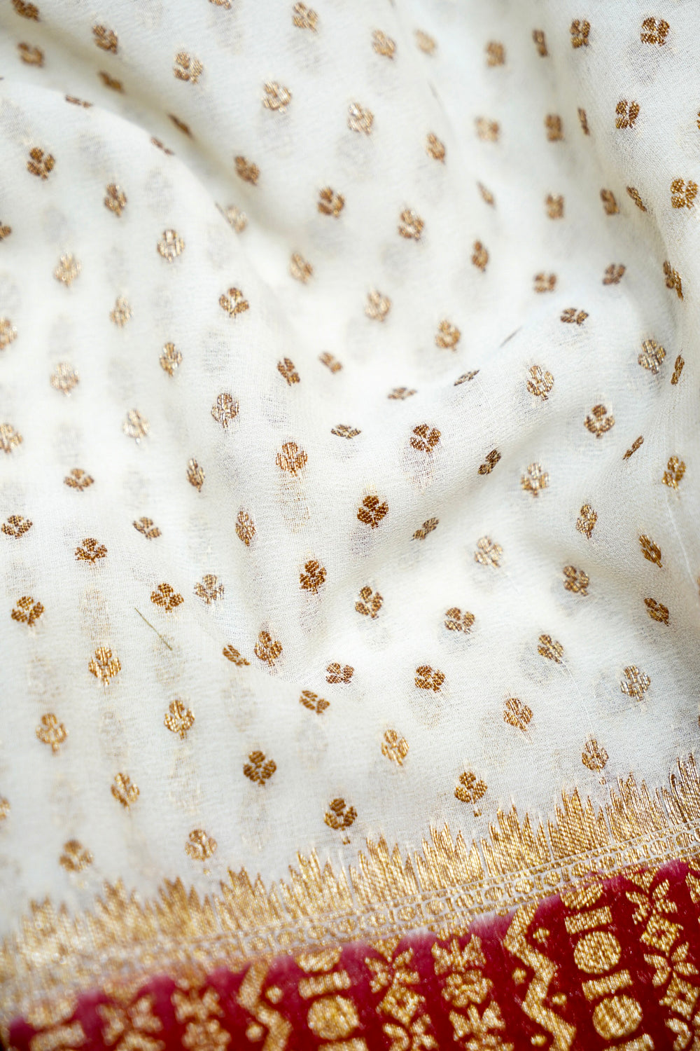 Snow White Booti Crepe  Handwoven Banarasi Saree