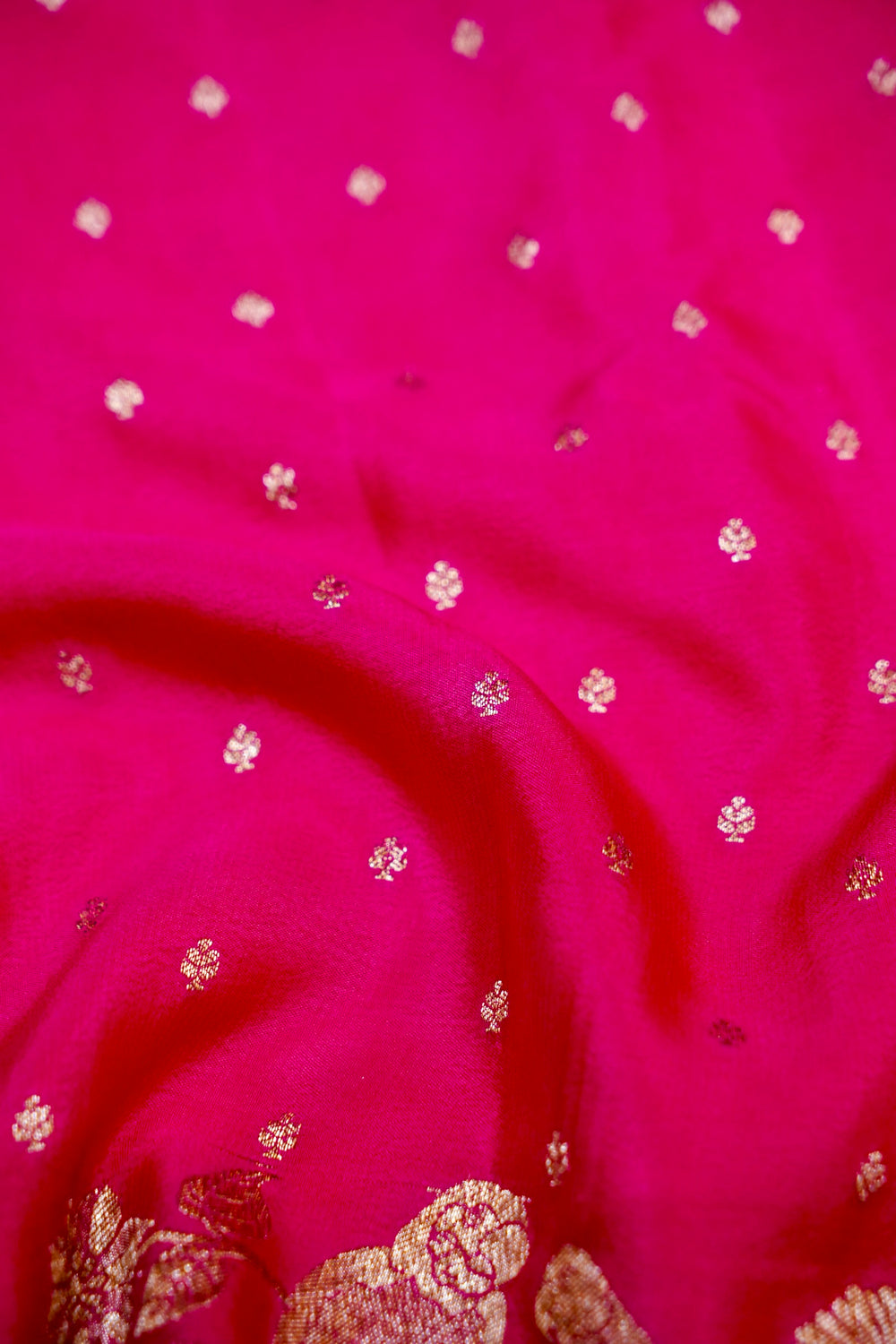 Magenta Pink Booti Crepe  Handwoven Banarasi Saree