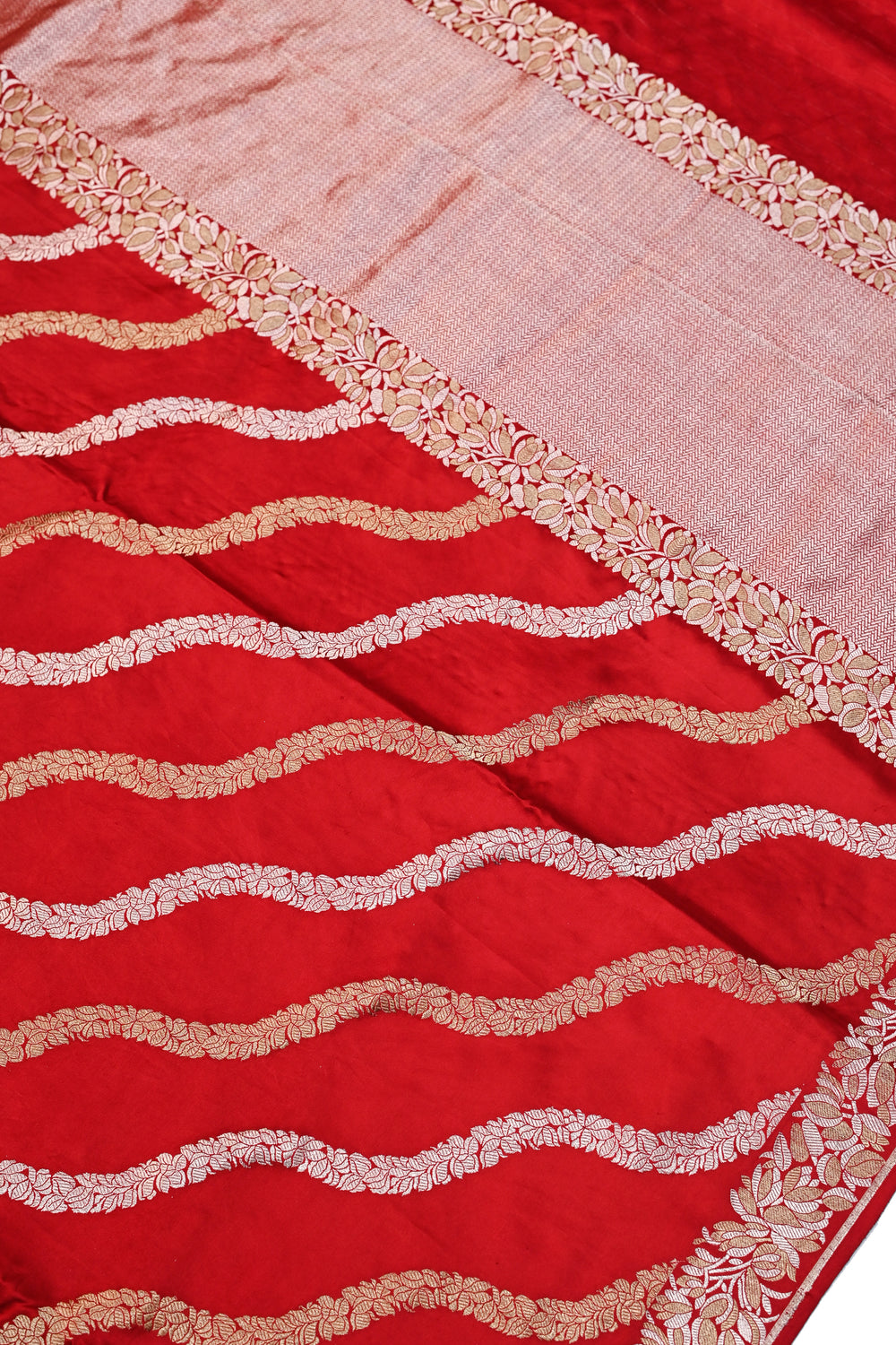 Crimson Red Sona Roopa Mashru Silk  Handwoven Banarasi Saree