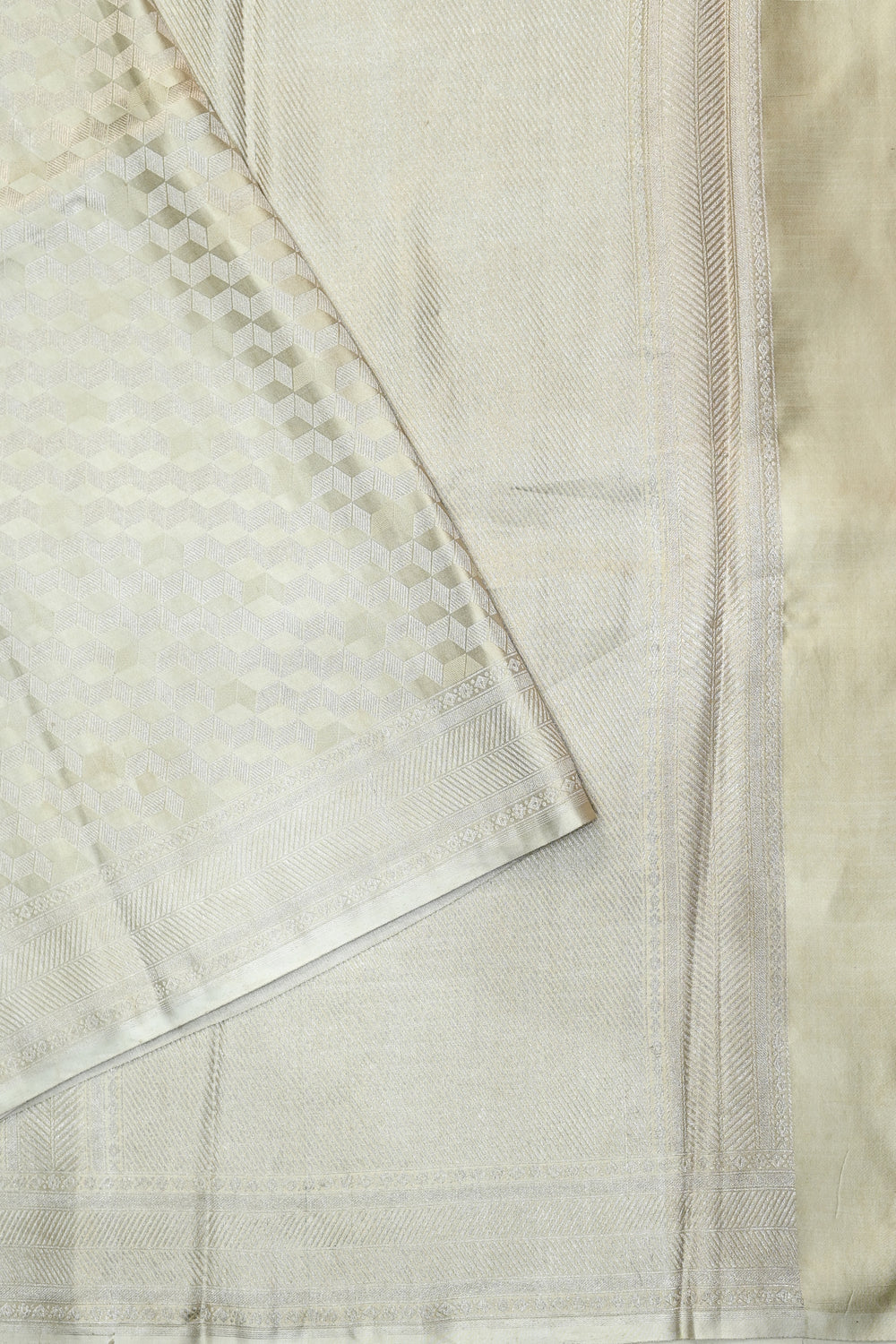 Chiffon White Tanchoi Mashru Silk  Handwoven Banarasi Saree