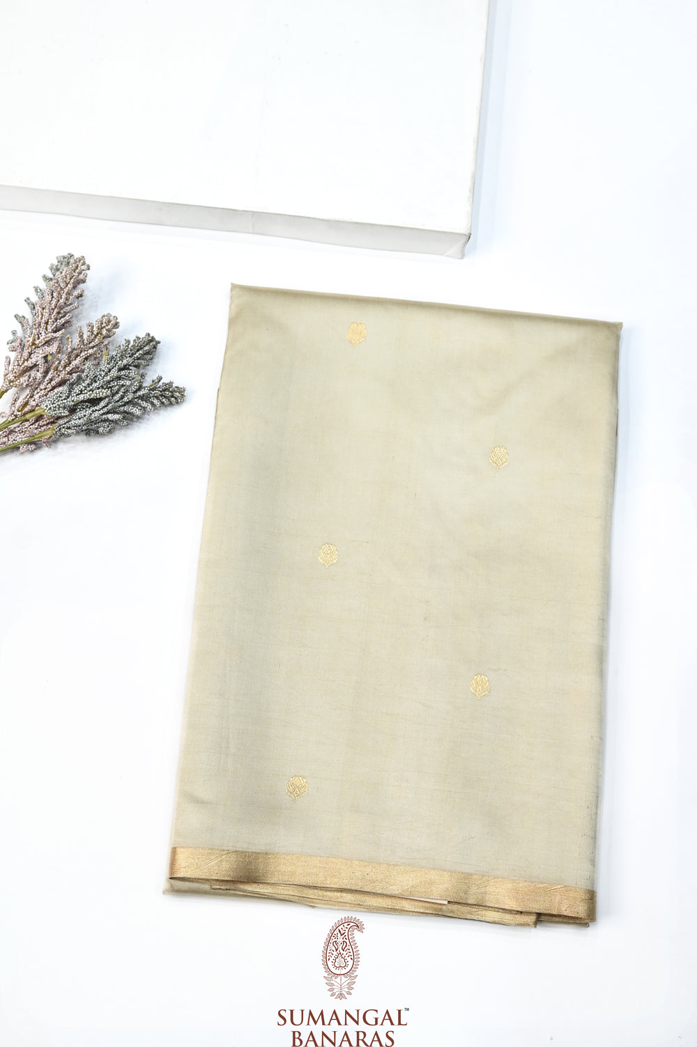 Cloud Grey Booti Katan Silk Handwoven Banarasi Saree