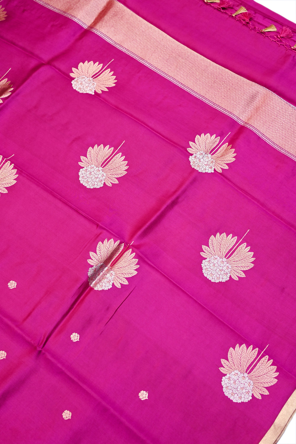 Magenta Pink Booti Soft Silk  Handwoven Banarasi Saree