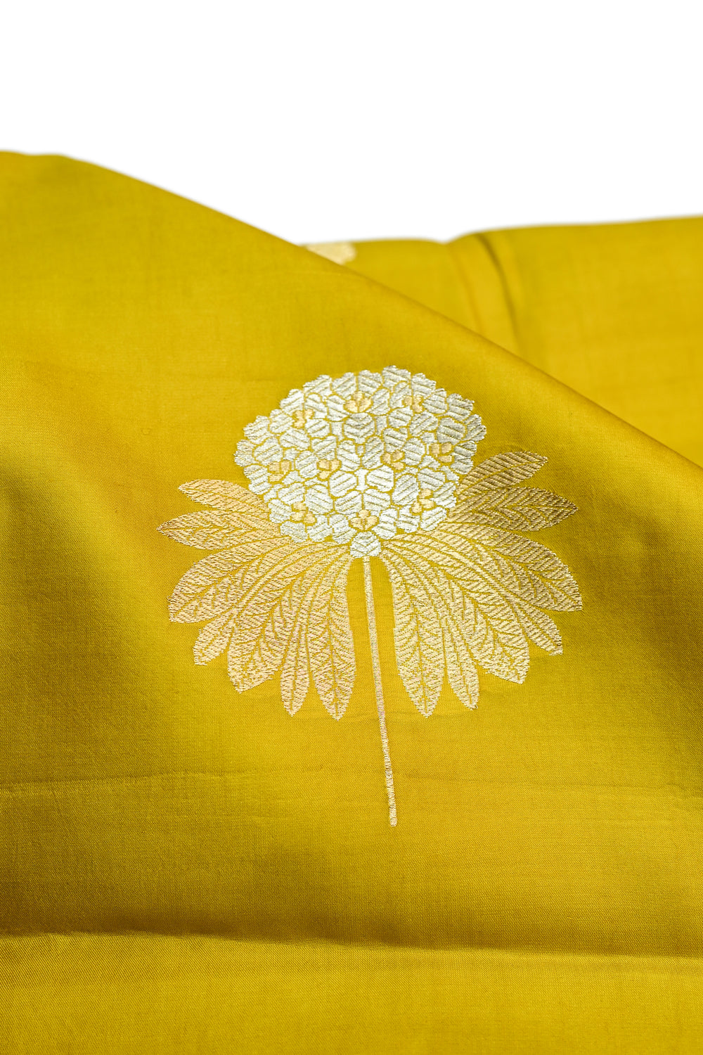 Medallion Yellow Booti Soft Silk  Handwoven Banarasi Saree