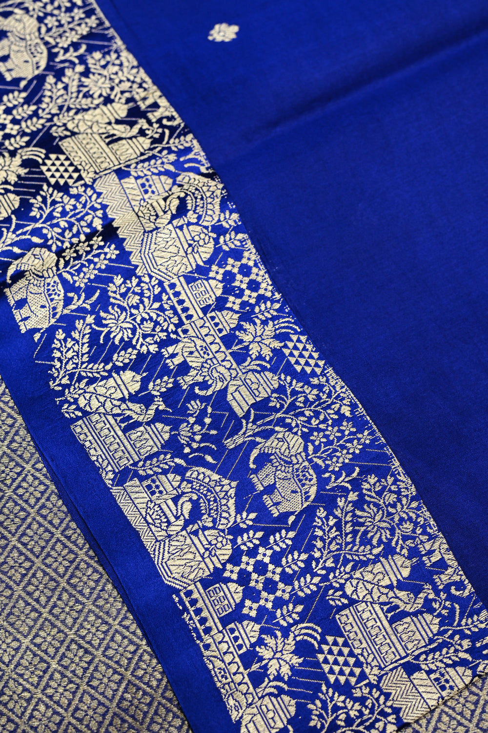 Royal Blue Booti Katan Silk Handwoven Banarasi Saree