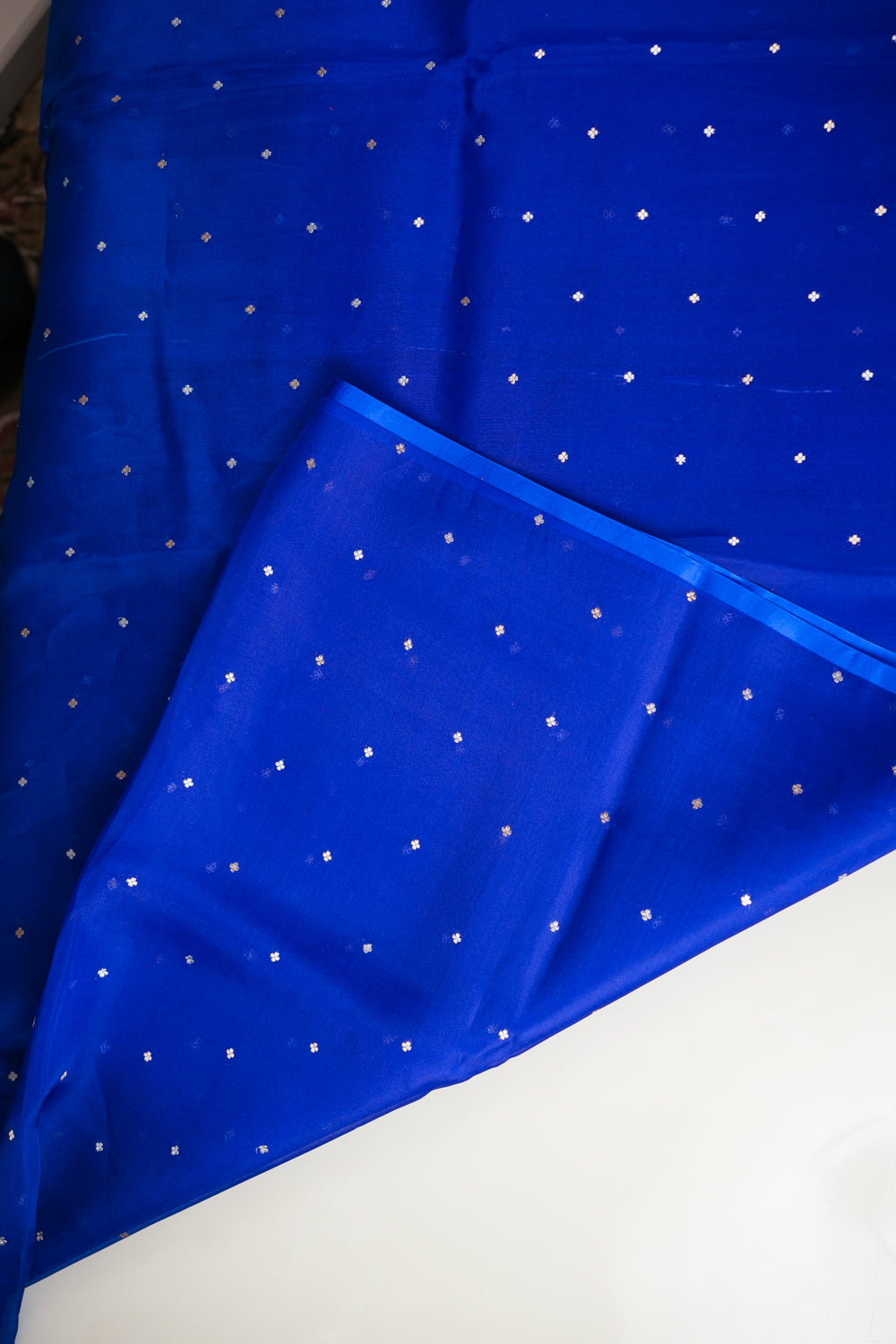 Shaded Blue Booti Breezy Organza Handwoven Banarasi Saree