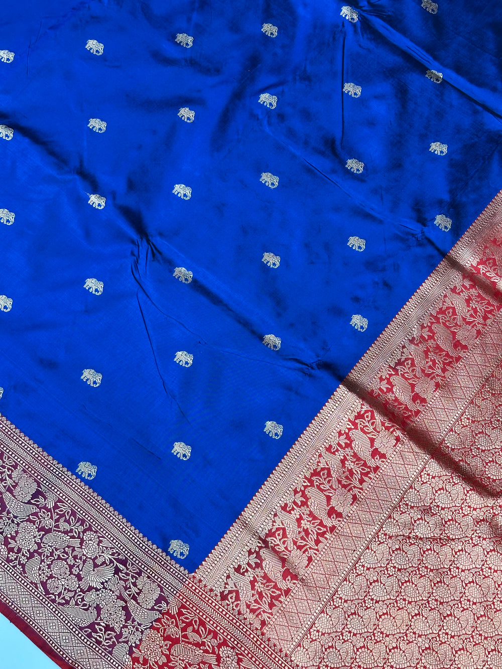 Deep Blue Motif Katan Silk Handwoven Banarasi Saree