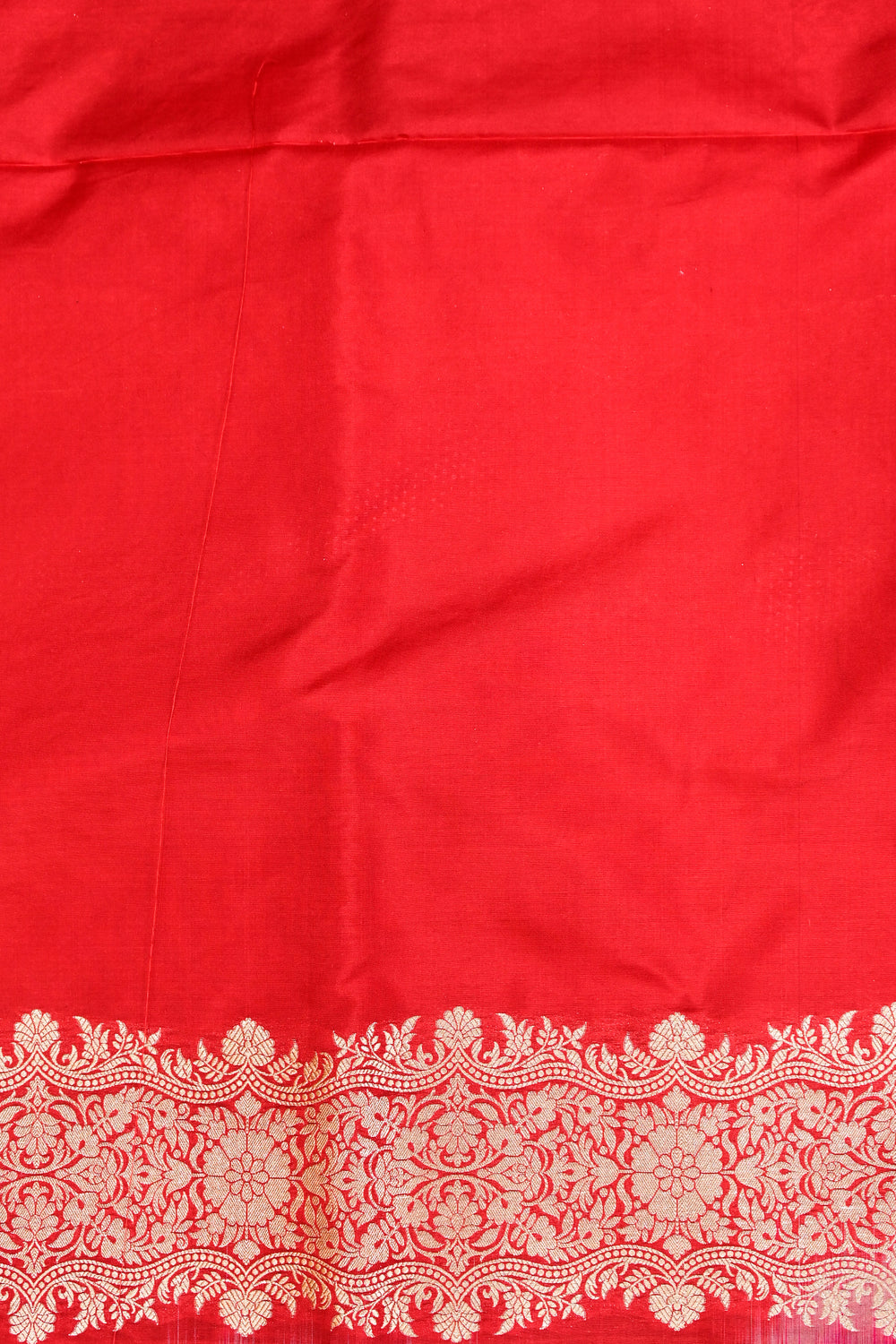 Crimson Red Rangkaat Katan Silk Handwoven Banarasi Saree